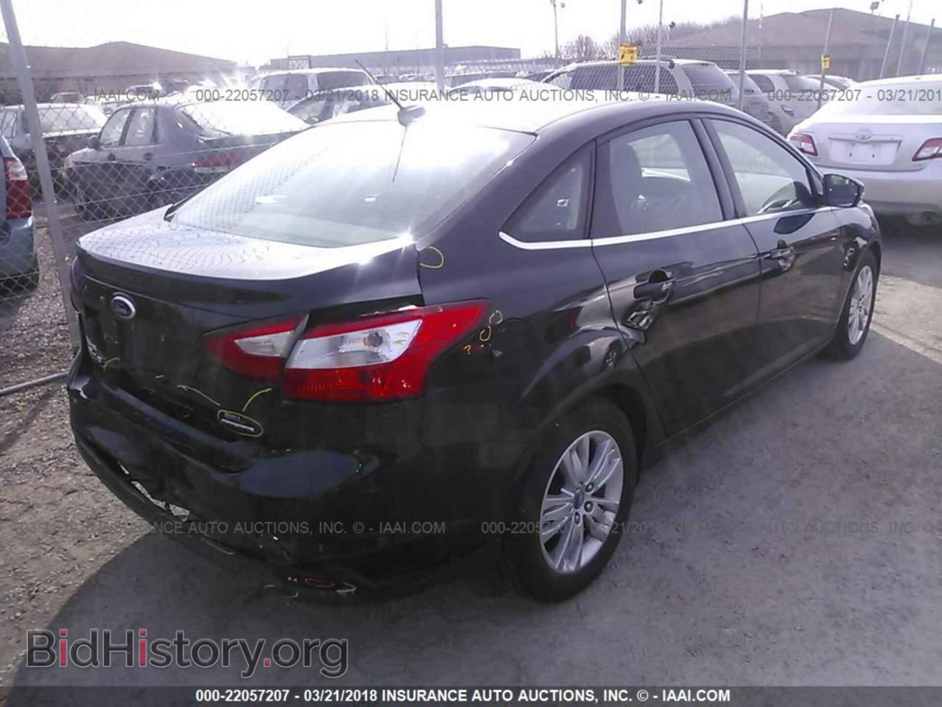 2012 Ford Focus - VIN: 1FAHP3H23CL455374 - Photo 4