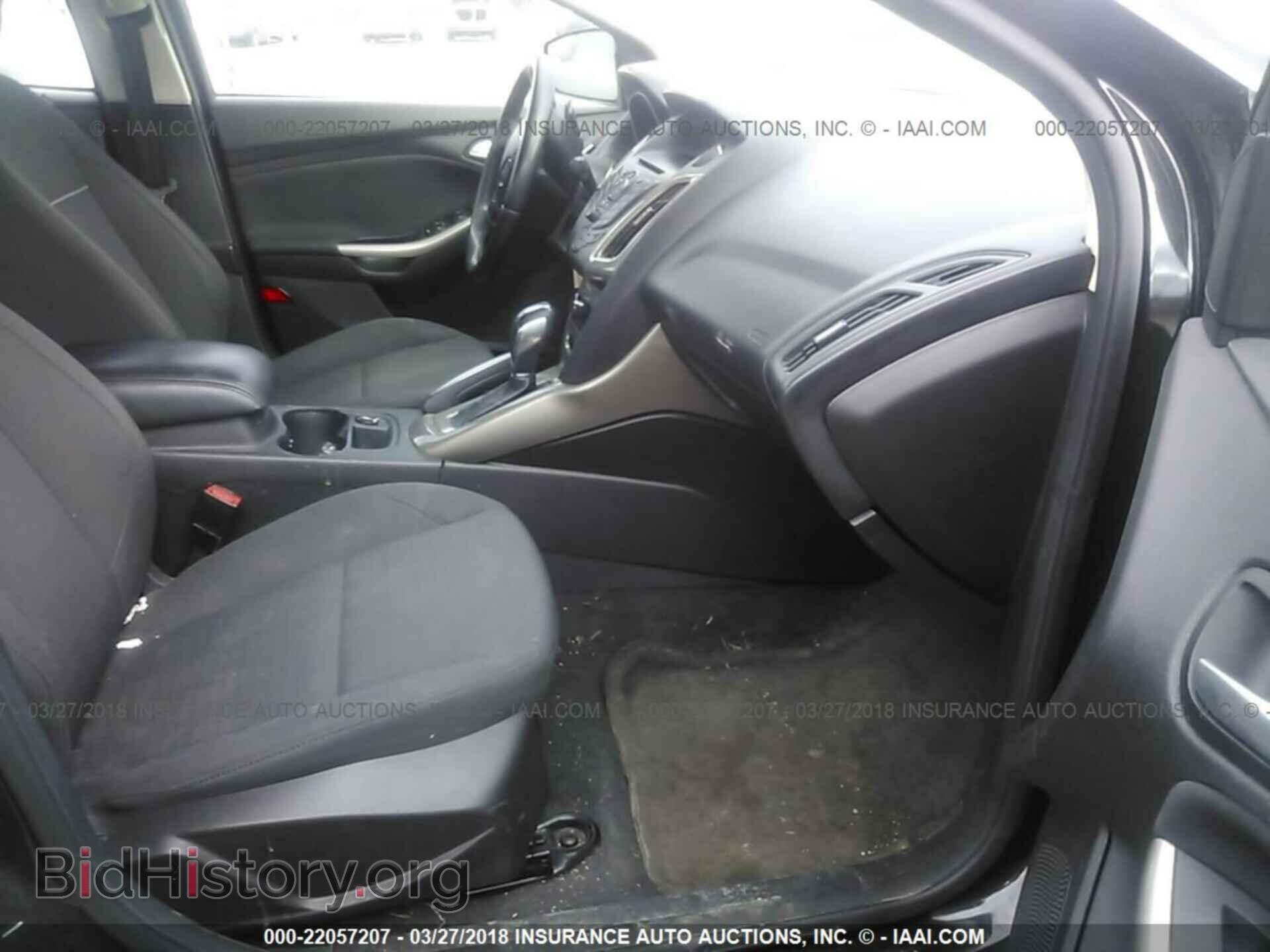 2012 Ford Focus - VIN: 1FAHP3H23CL455374 - Photo 5