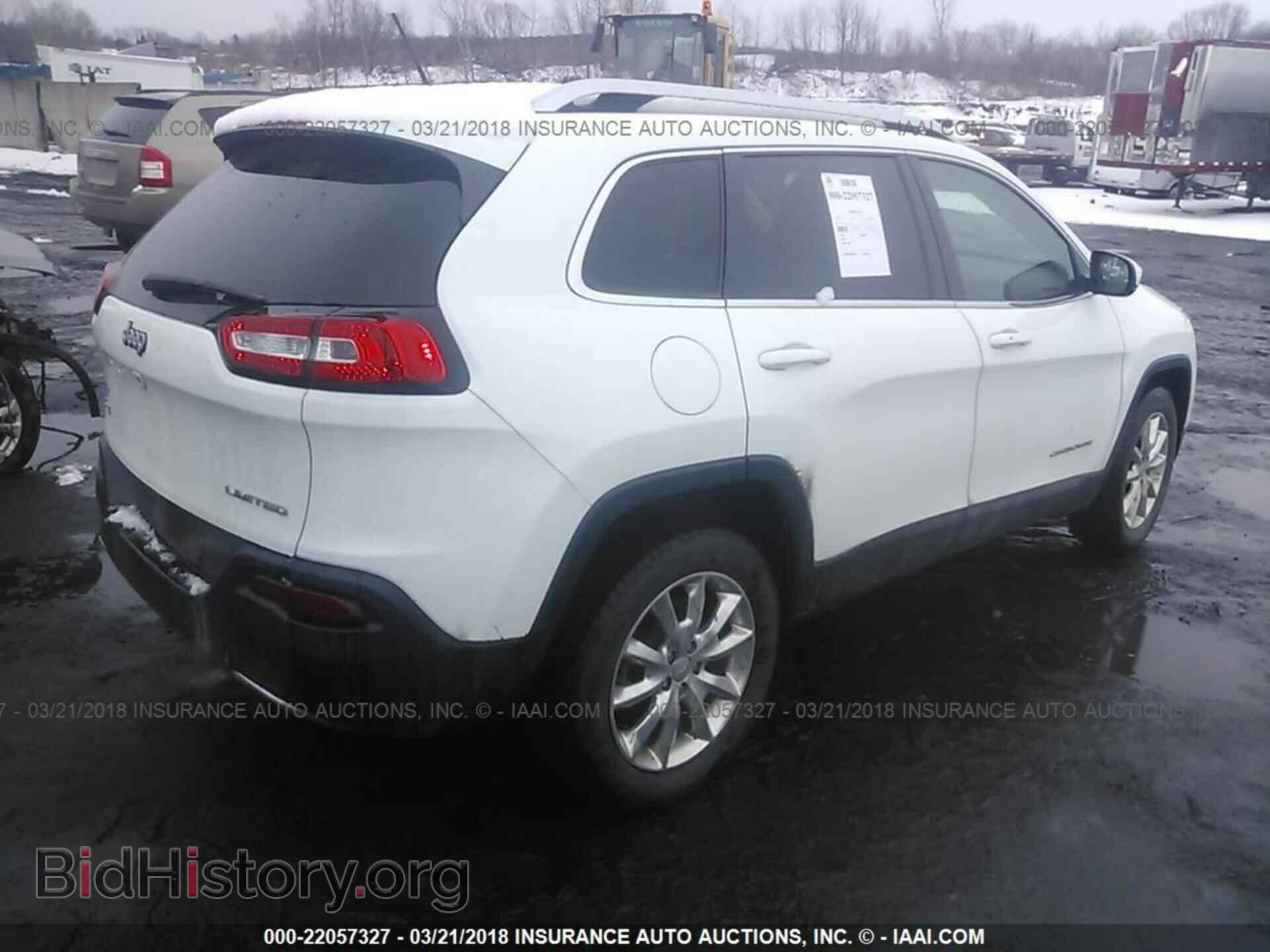 2015 Jeep Cherokee - VIN: 1C4PJMDB2FW593090 - Photo 4