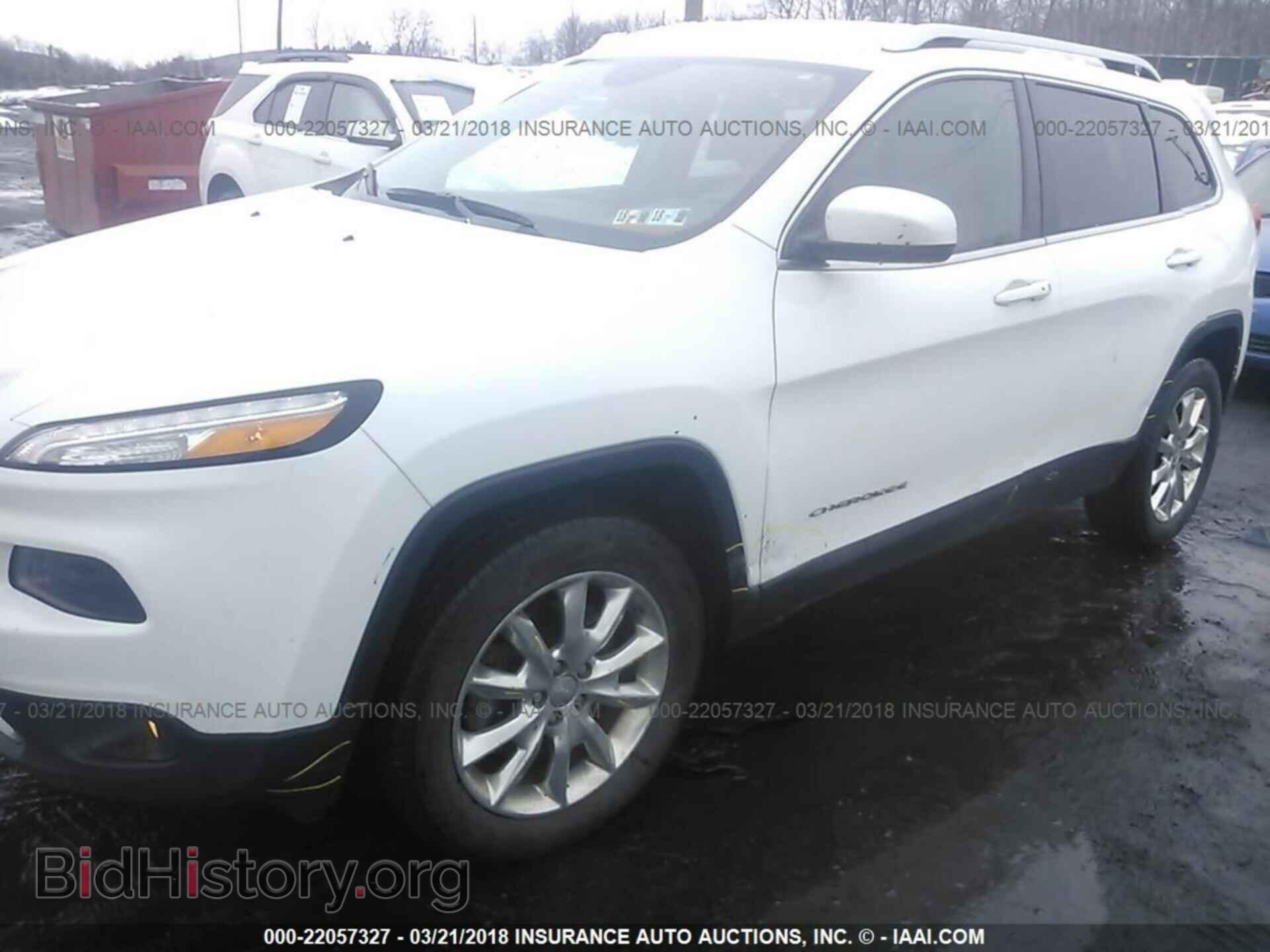 2015 Jeep Cherokee - VIN: 1C4PJMDB2FW593090 - Photo 6