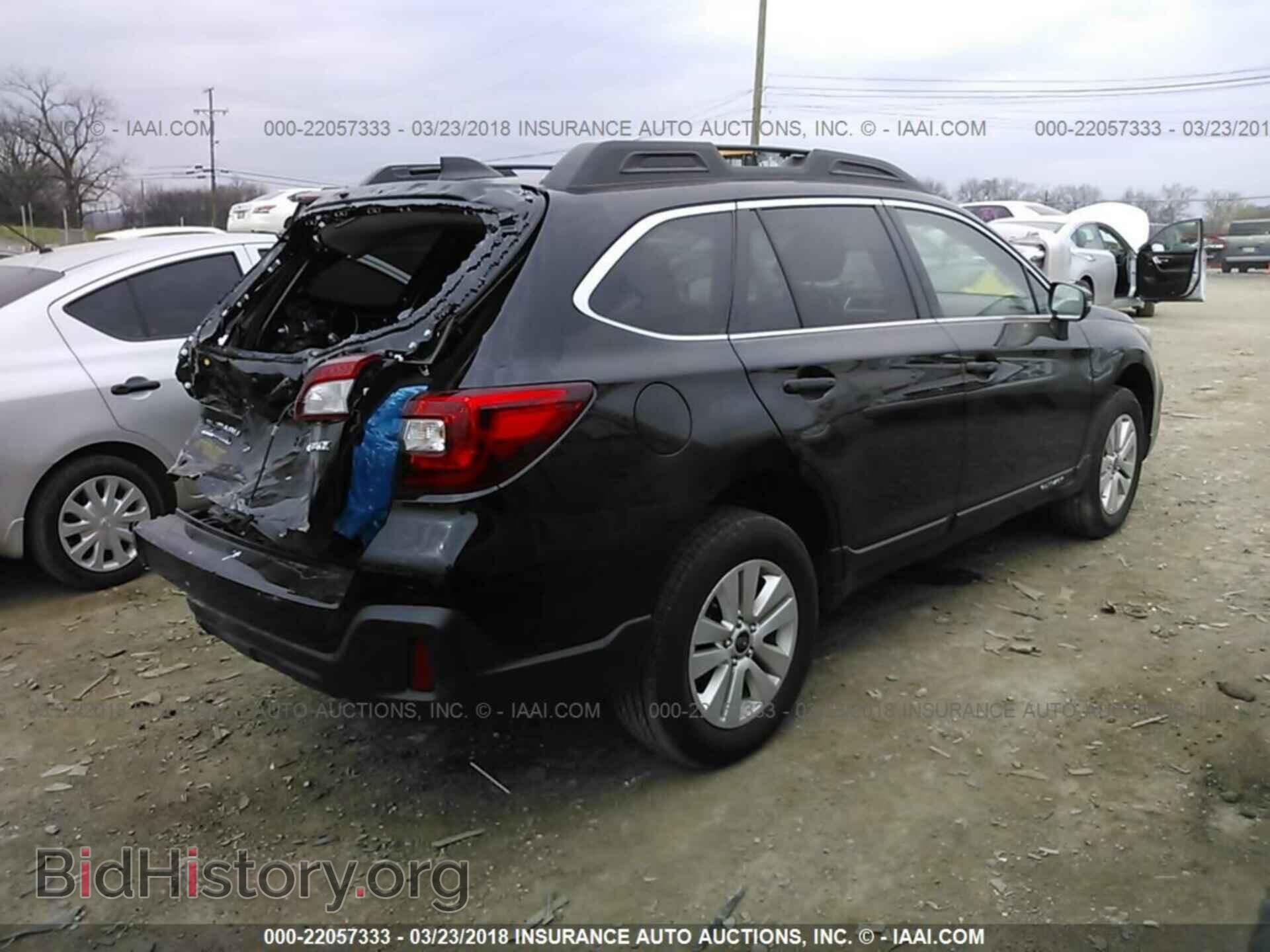 2018 Subaru Outback - VIN: 4S4BSAFC4J3260259 - Фото 4