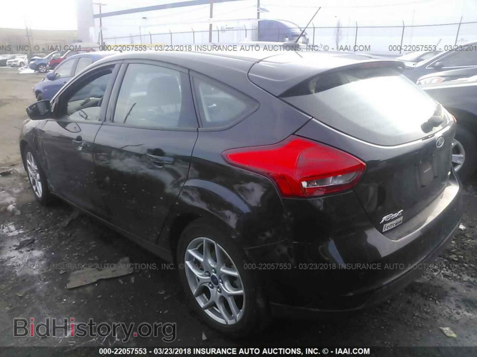 2015 Ford Focus - VIN: 1FADP3K20FL303869 - Photo 3