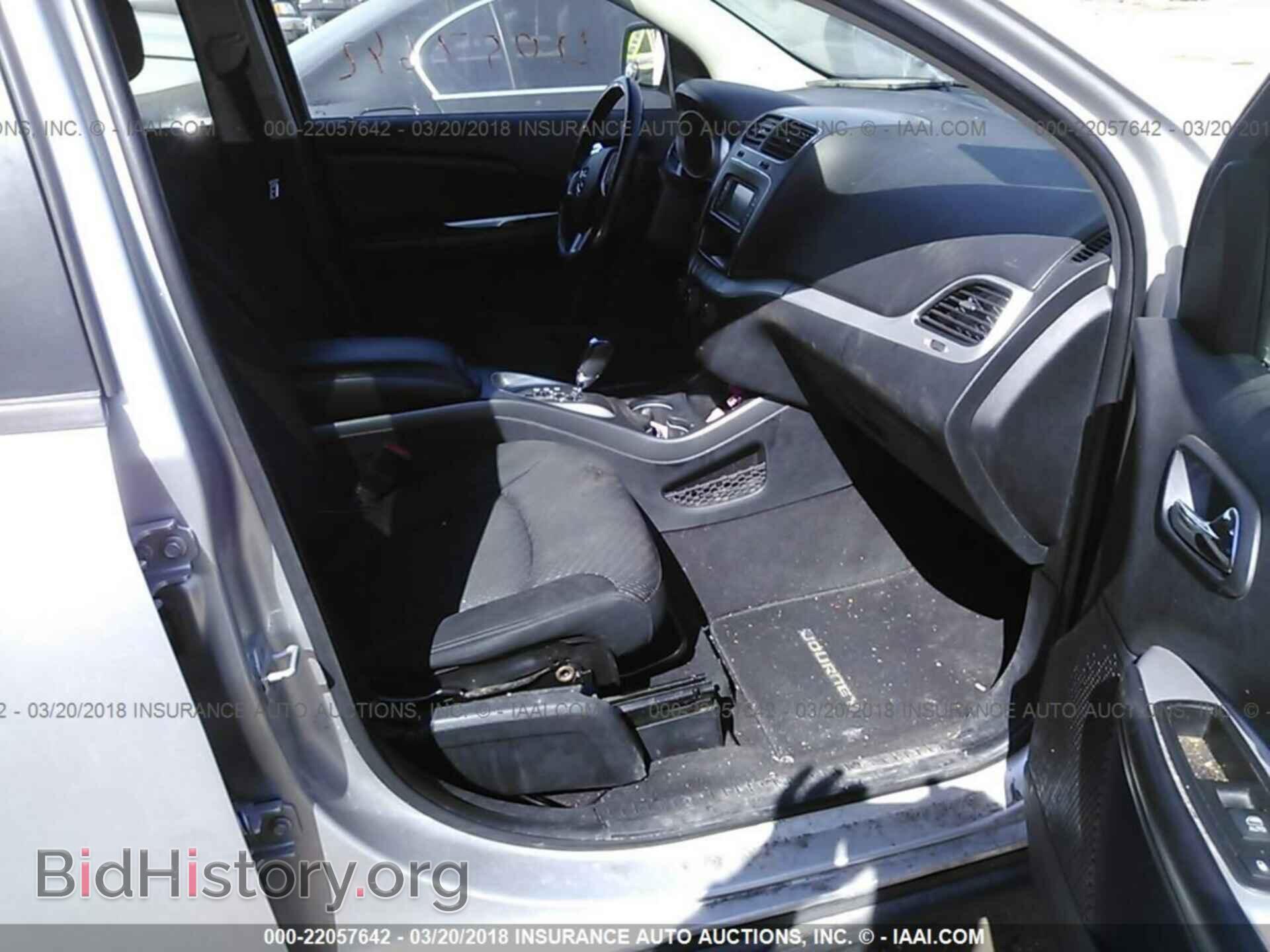2011 Dodge Journey - VIN: 3D4PG5FGXBT566543 - Фото 5