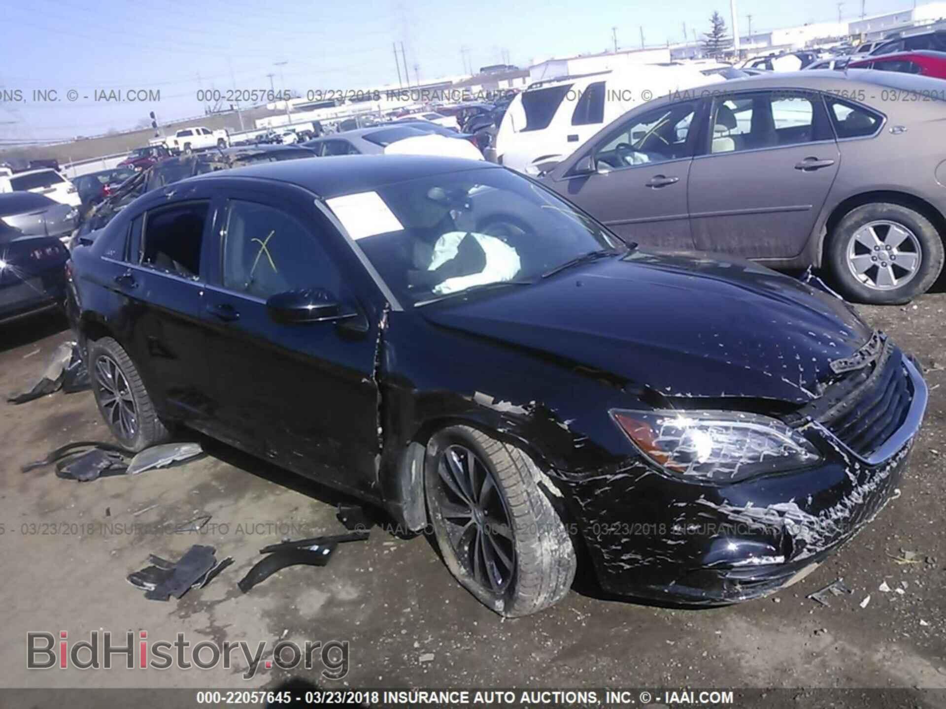 Photo 1C3CCBBG3EN159443 - Chrysler 200 2014