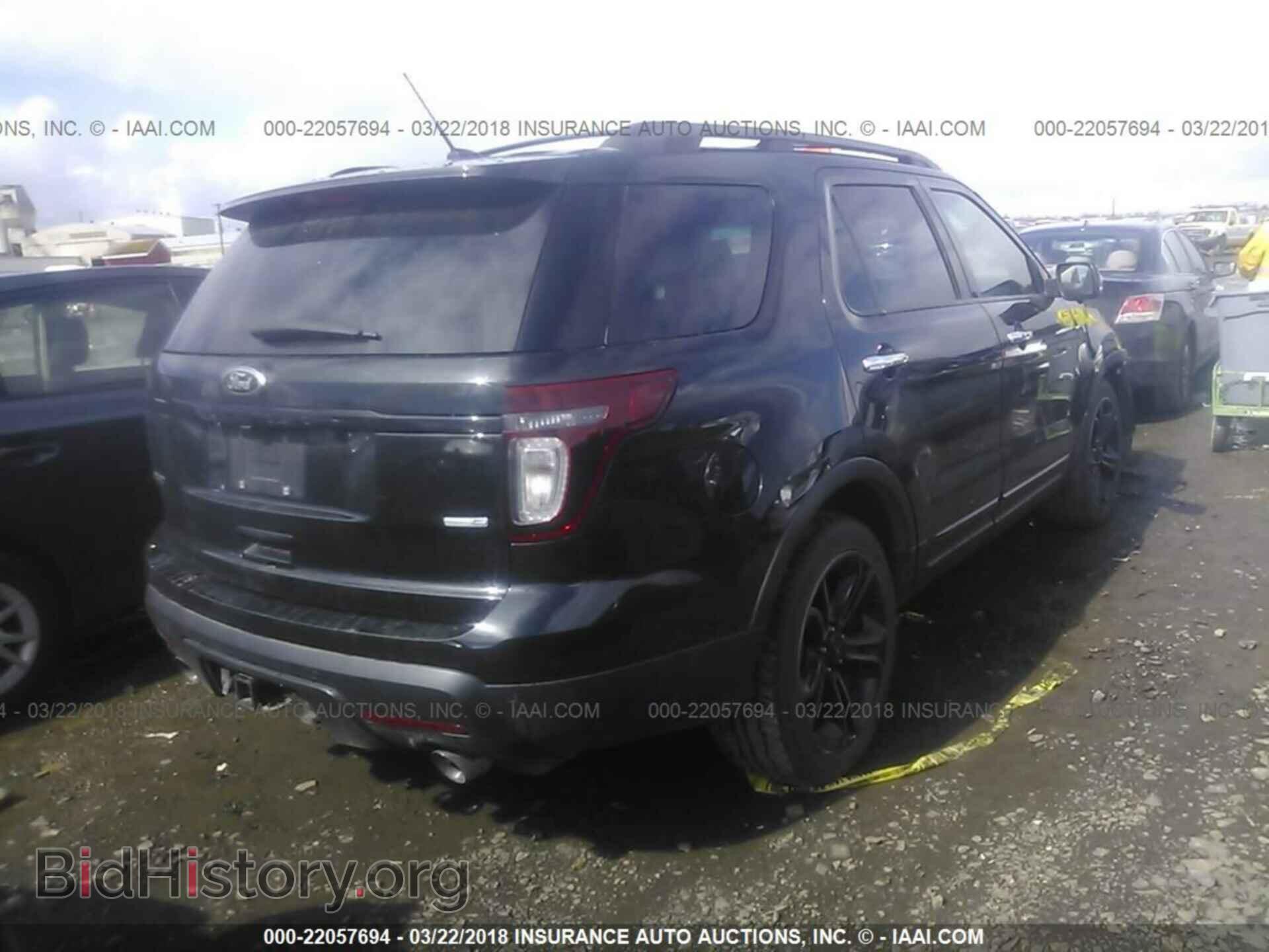 2014 Ford Explorer - VIN: 1FM5K8GT5EGB53739 - Photo 4