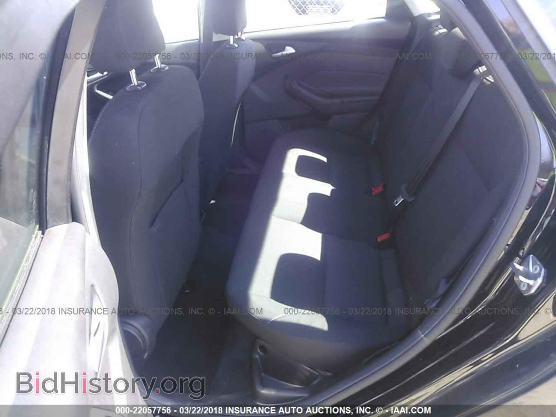 2017 Ford Focus - VIN: 1FADP3F20HL251477 - Photo 8