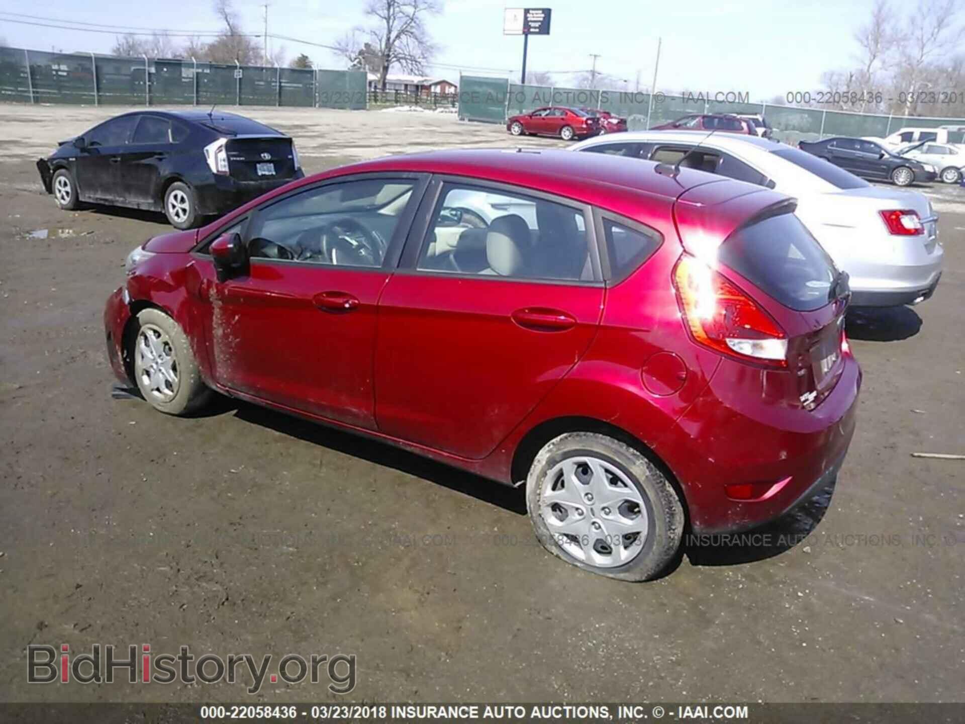 2011 Ford Fiesta - VIN: 3FADP4EJ8BM132175 - Photo 3