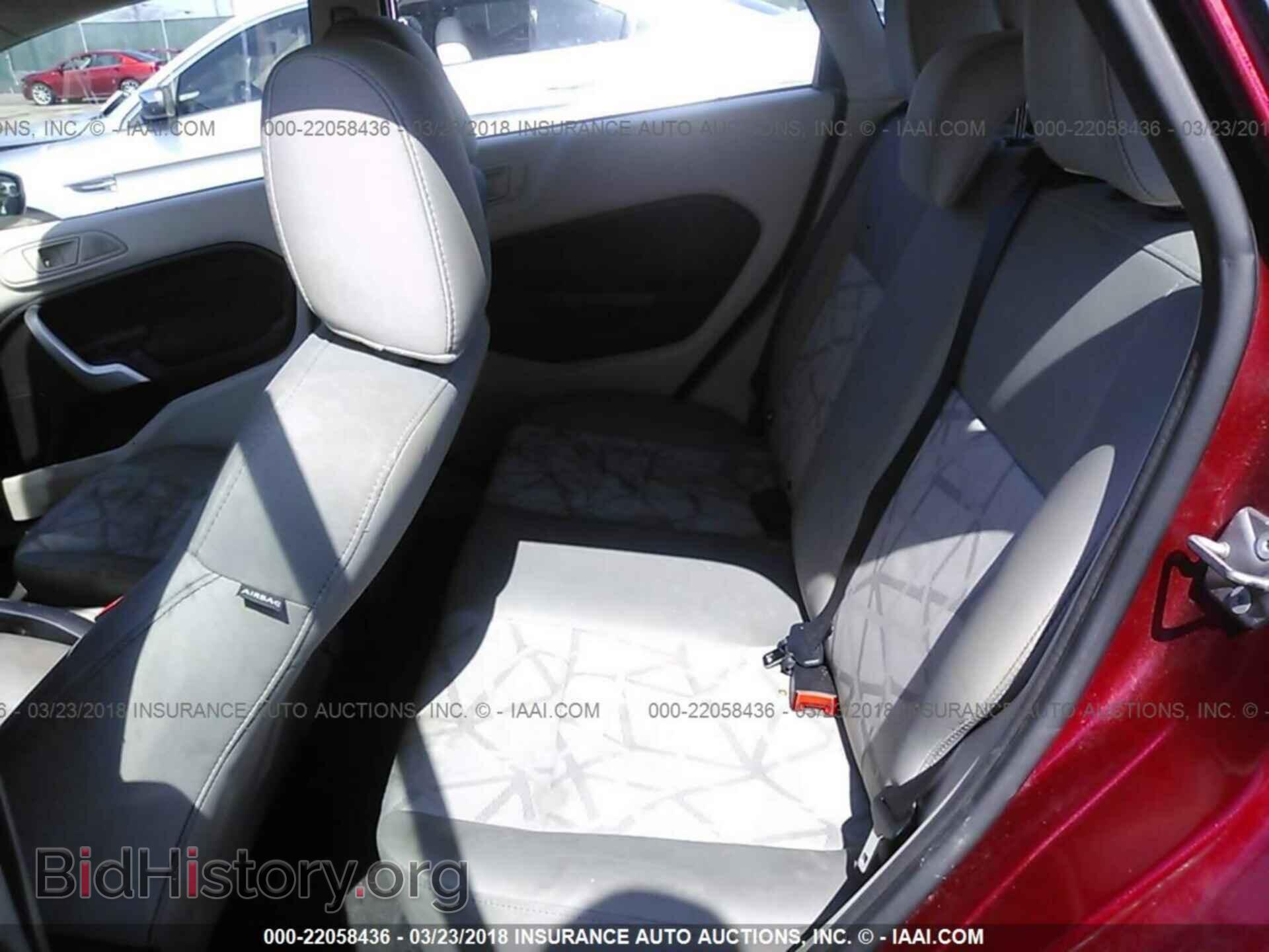 2011 Ford Fiesta - VIN: 3FADP4EJ8BM132175 - Photo 8