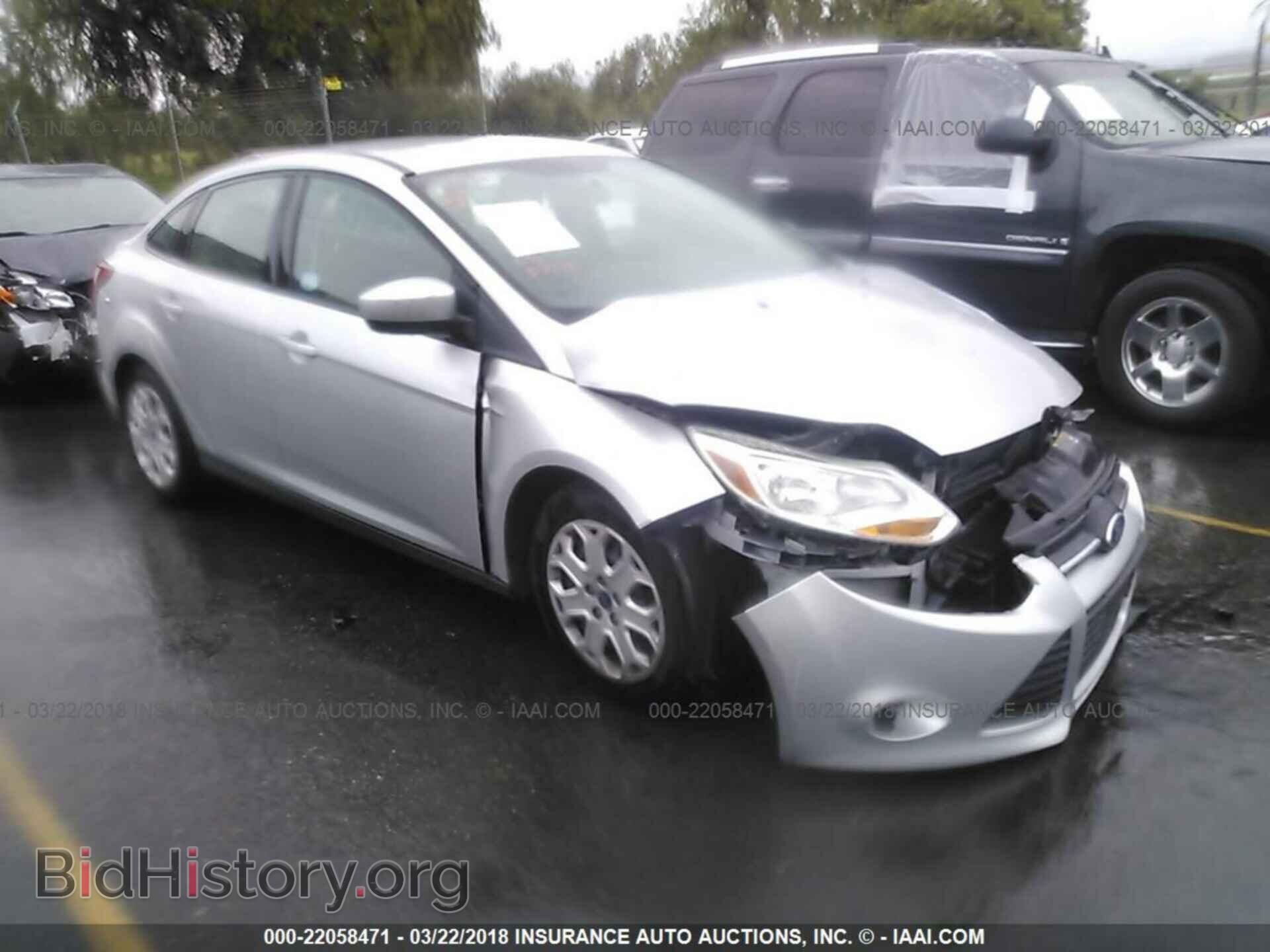 Photo 1FAHP3F21CL295479 - Ford Focus 2012