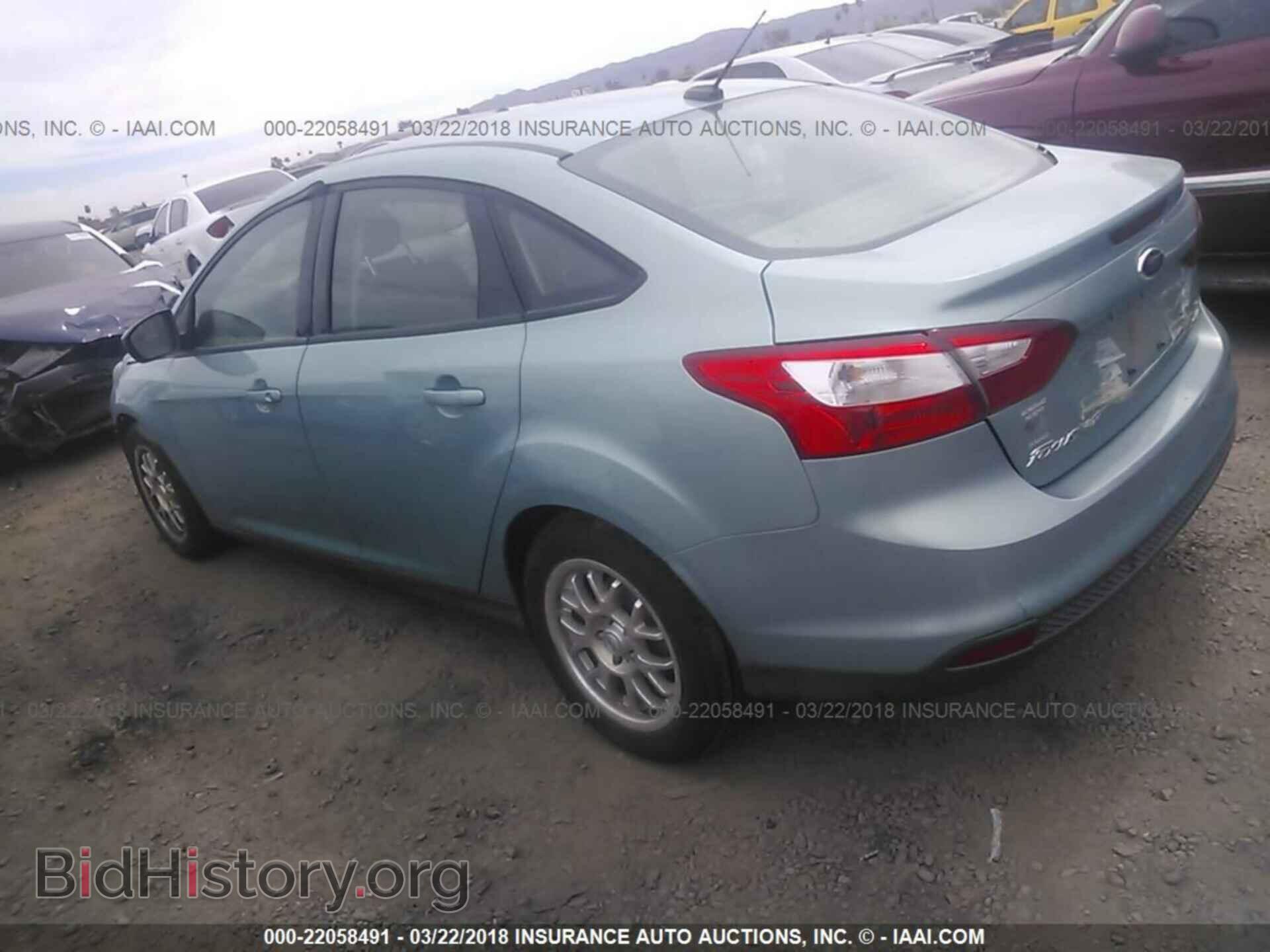 2012 Ford Focus - VIN: 1FAHP3F22CL343085 - Photo 3