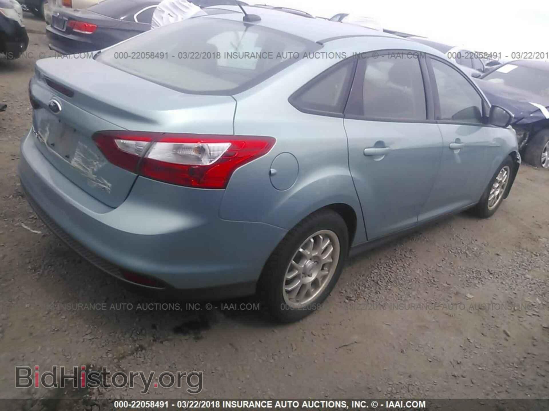2012 Ford Focus - VIN: 1FAHP3F22CL343085 - Photo 4