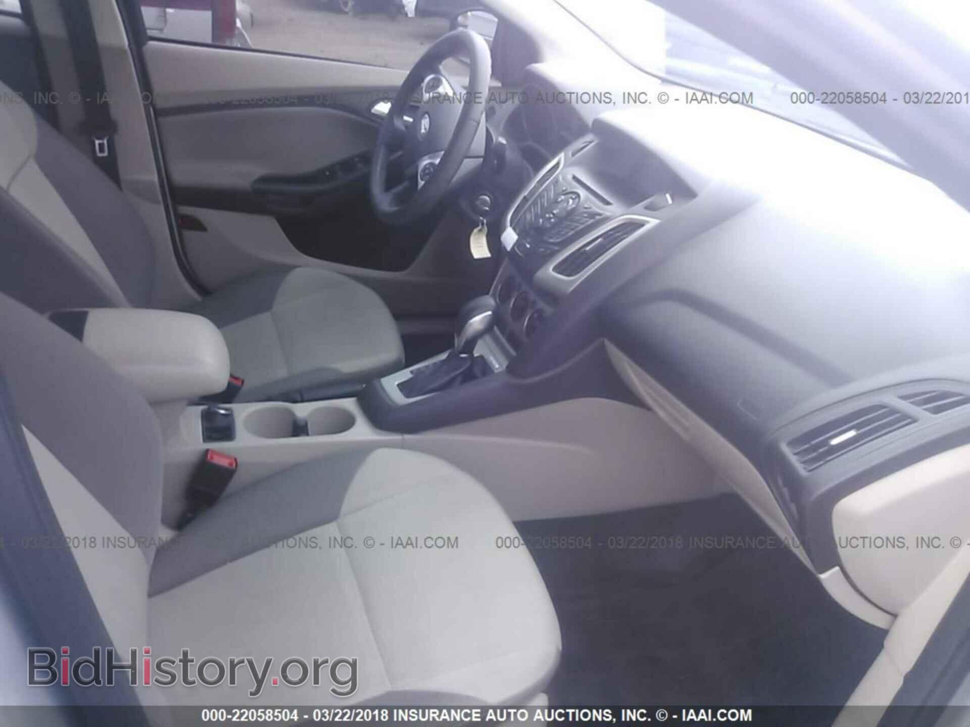 2014 Ford Focus - VIN: 1FADP3F20EL110887 - Photo 5