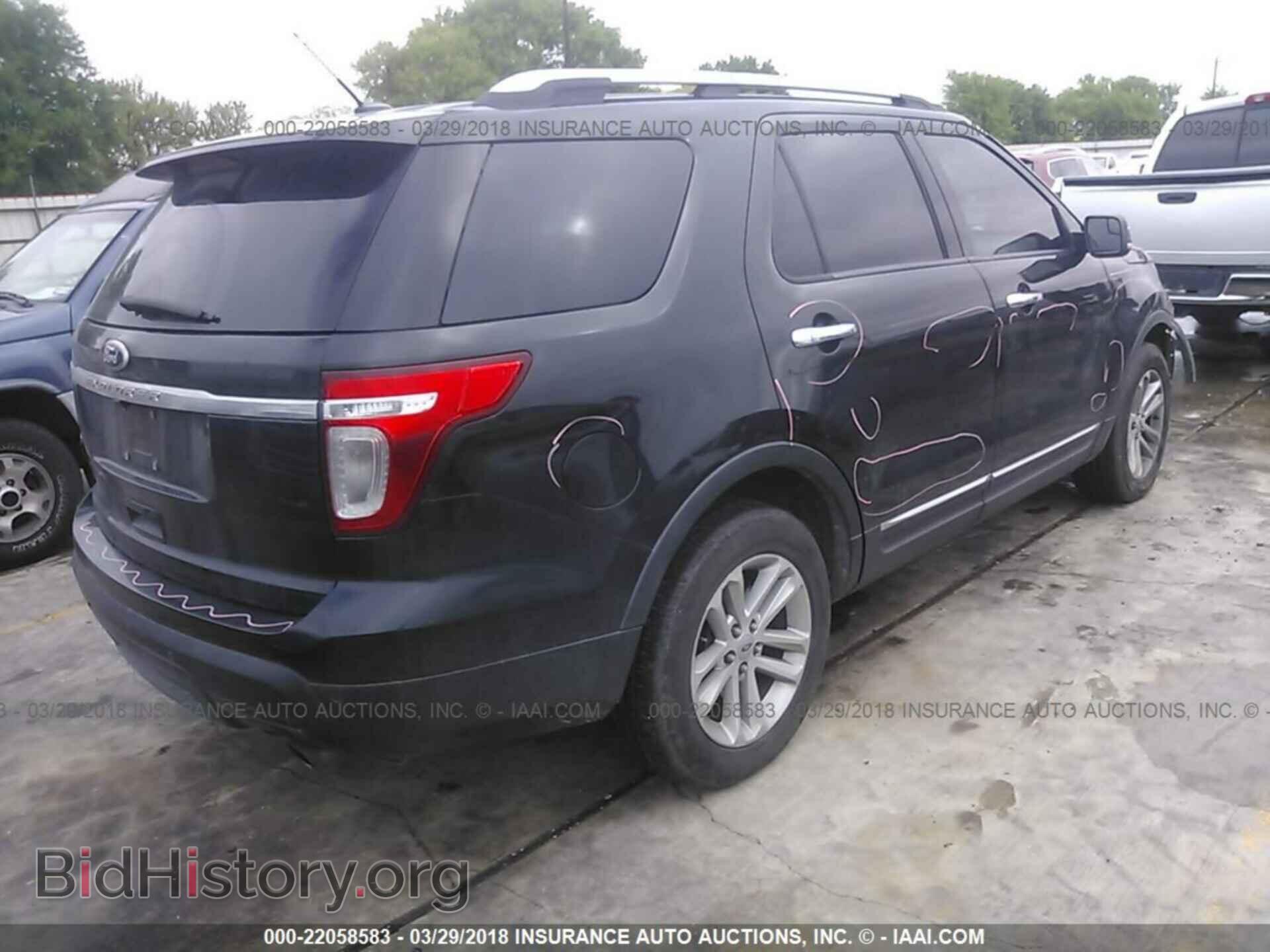 2011 Ford Explorer - VIN: 1FMHK7D82BGA00285 - Фото 4