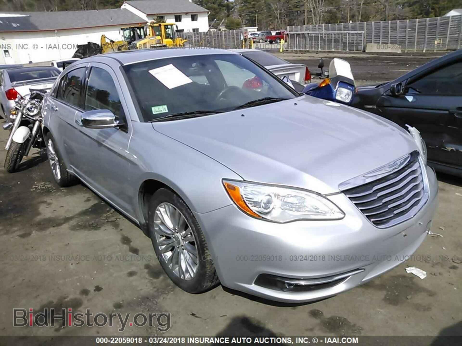 Фотография 1C3CCBCB0CN236821 - Chrysler 200 2012