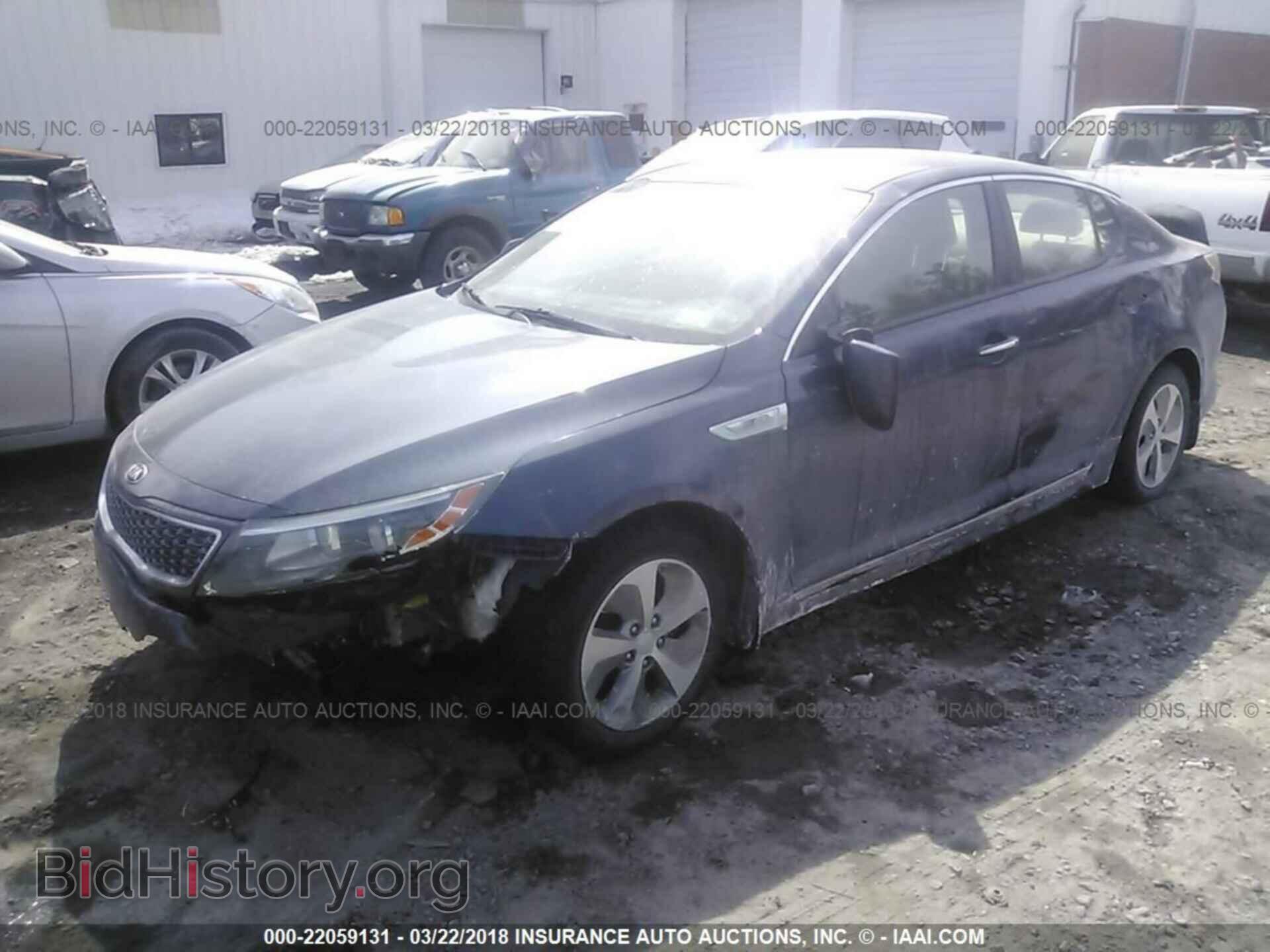 2014 Kia Optima - VIN: KNAGM4AD4E5064190 - Photo 2