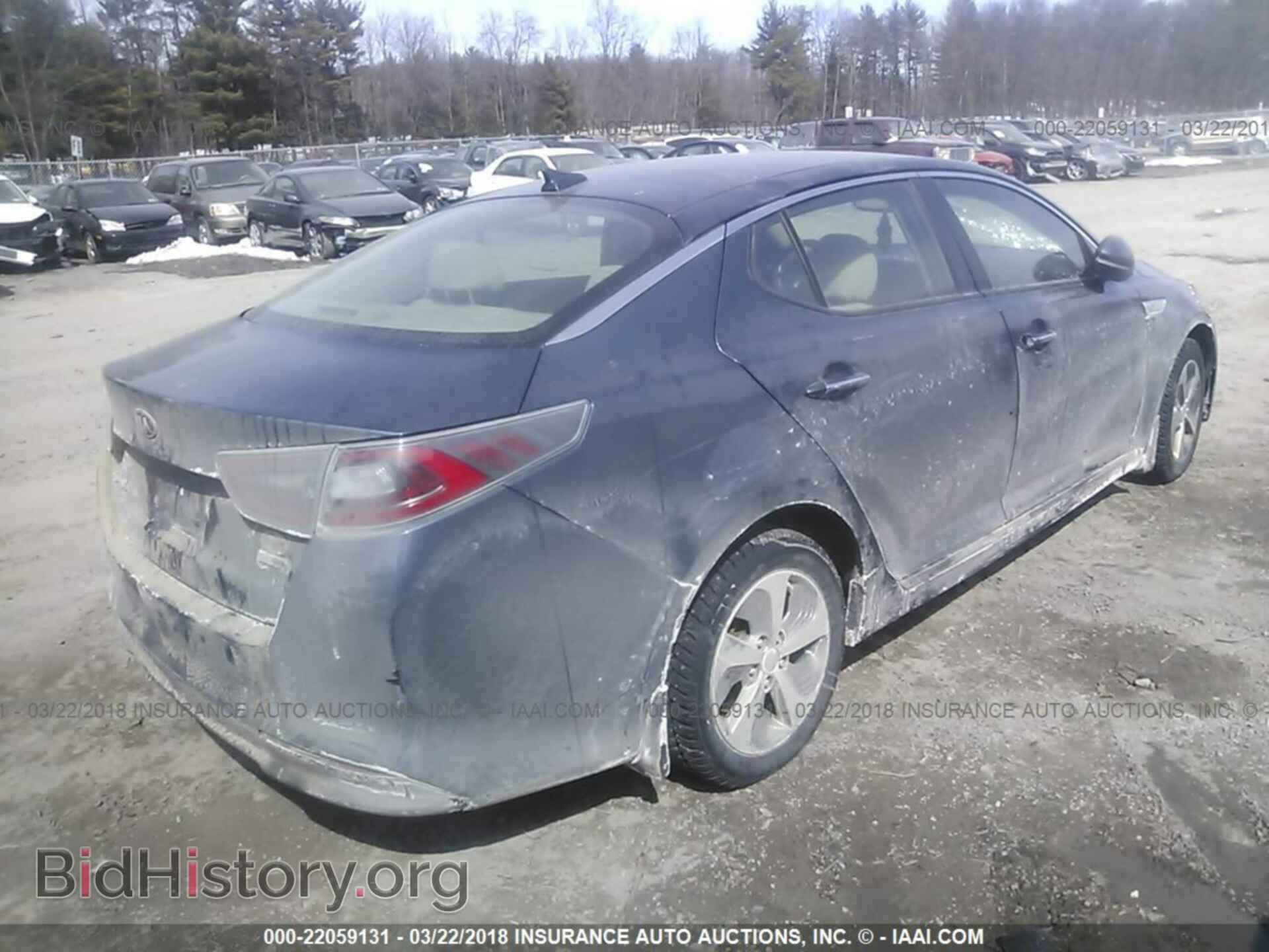 2014 Kia Optima - VIN: KNAGM4AD4E5064190 - Photo 4