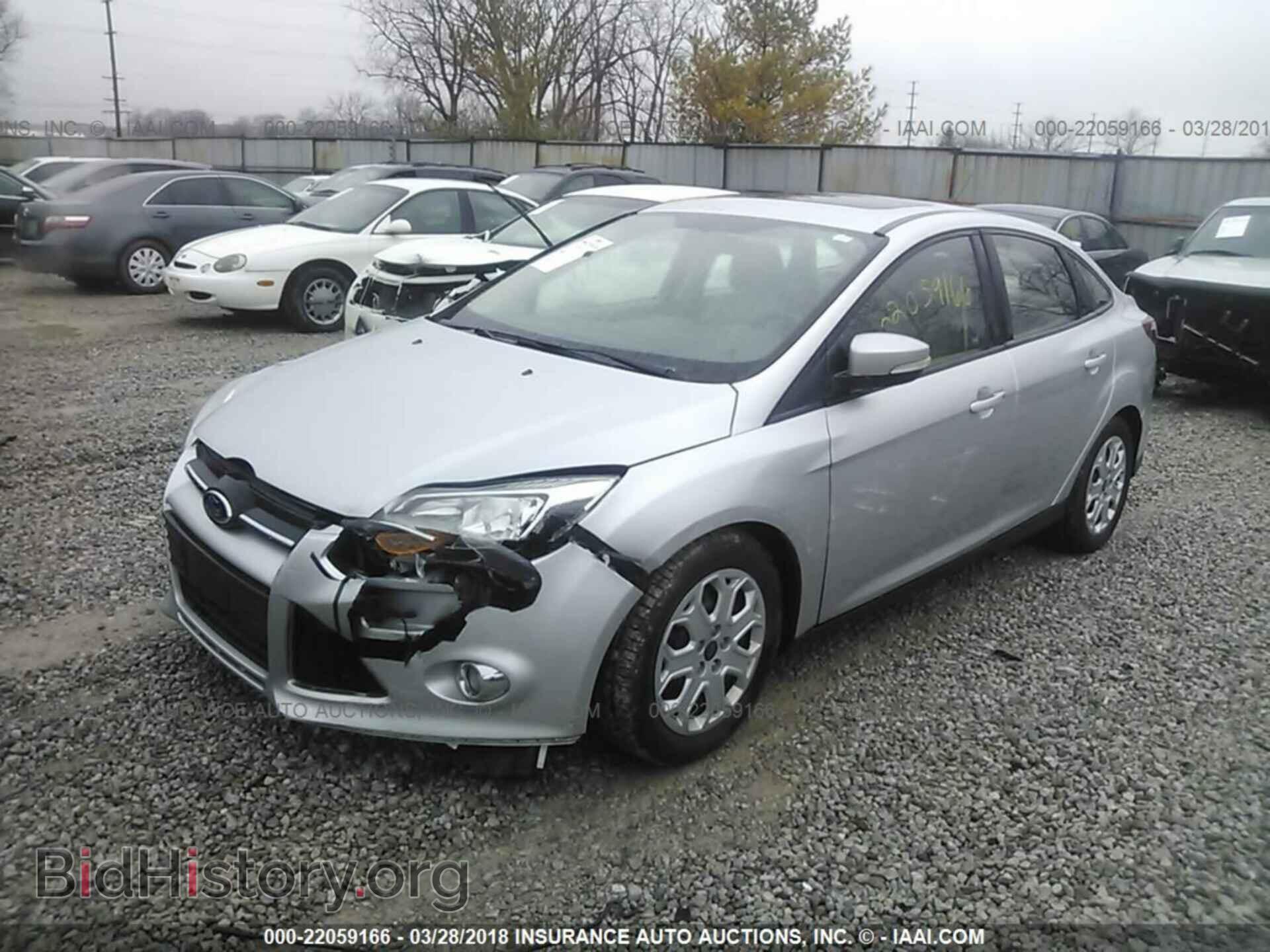 2012 Ford Focus - VIN: 1FAHP3F23CL463851 - Photo 2