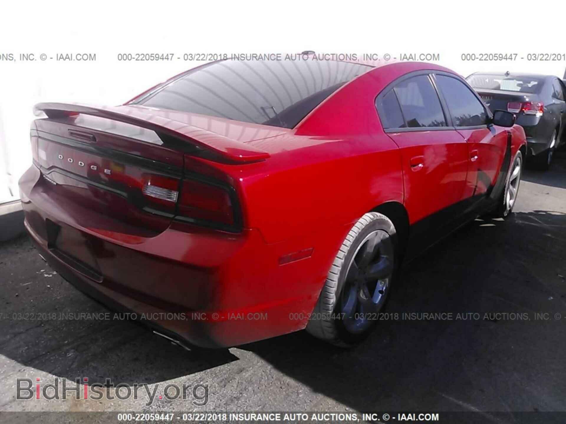 2013 Dodge Charger - VIN: 2C3CDXHG4DH617032 - Photo 4