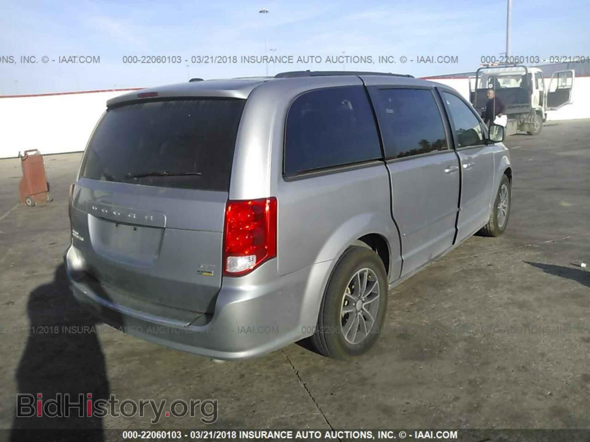 2017 Dodge Grand caravan - VIN: 2C4RDGEG7HR859601 - Фото 4