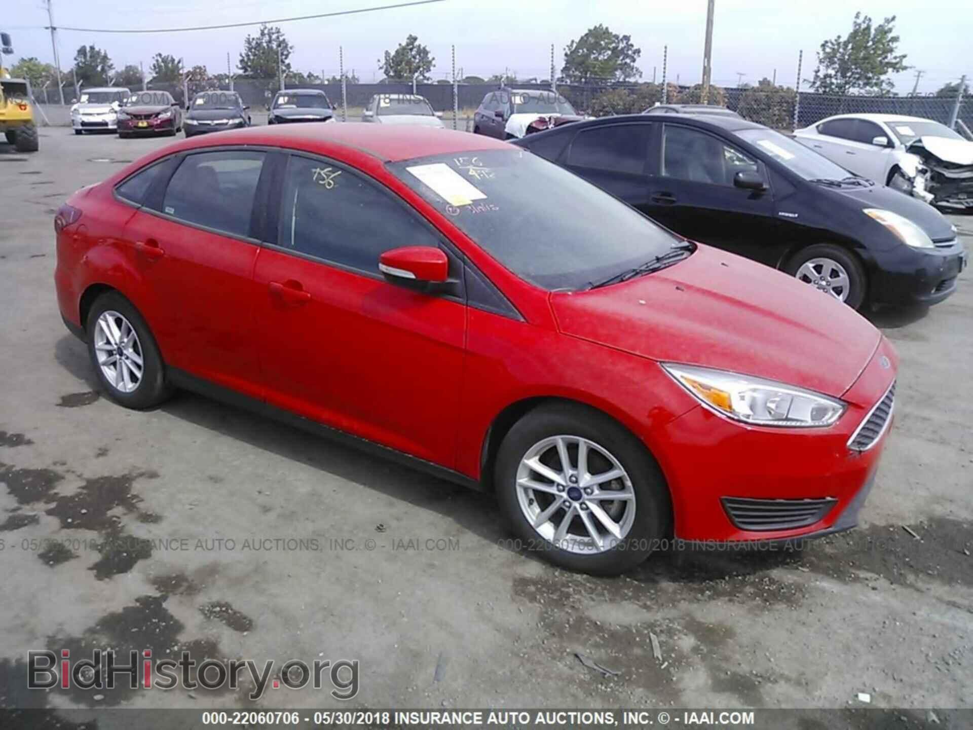 Фотография 1FADP3F28GL271684 - Ford Focus 2016