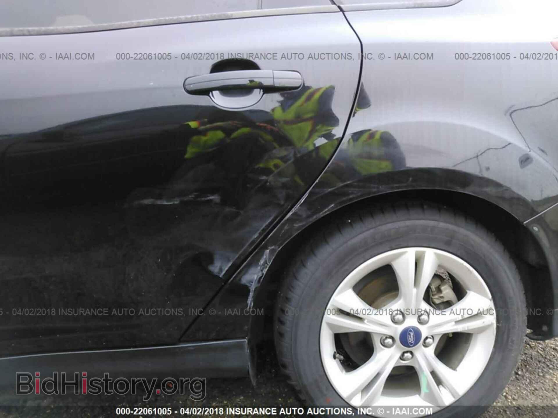2012 Ford Focus - VIN: 1FAHP3F20CL355297 - Photo 6