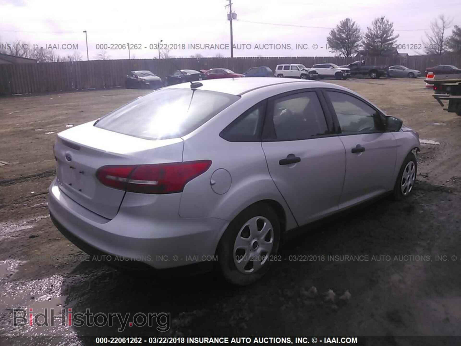 2016 Ford Focus - VIN: 1FADP3E26GL350403 - Фото 4