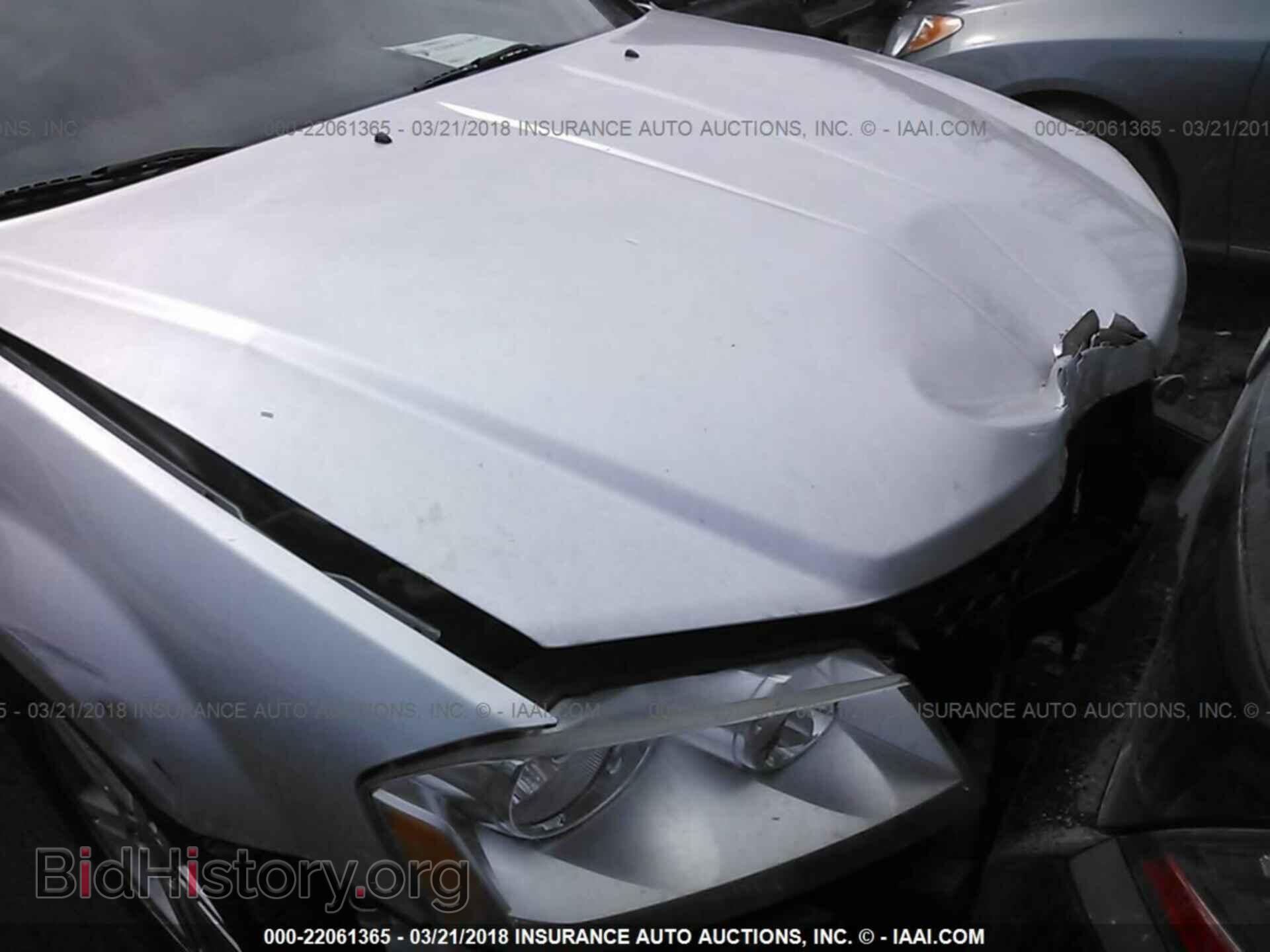 2011 Dodge Avenger - VIN: 1B3BD1FB2BN537021 - Photo 6