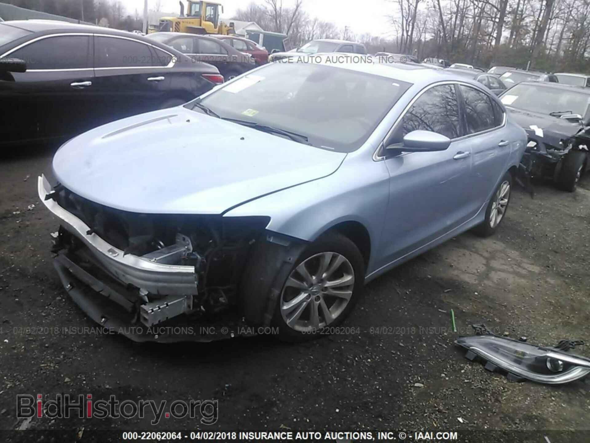 2015 Chrysler 200 - VIN: 1C3CCCAB5FN655311 - Photo 2