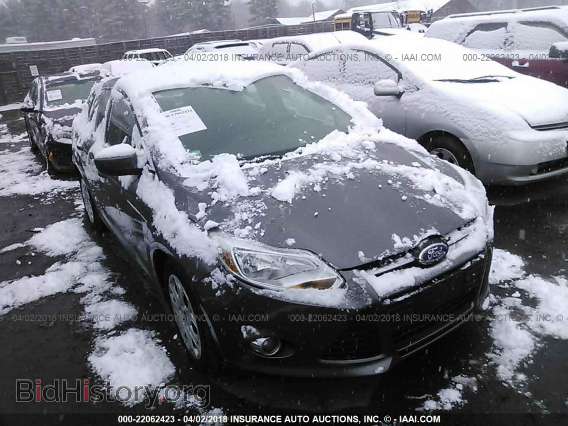 Photo 1FAHP3F24CL124287 - Ford Focus 2012