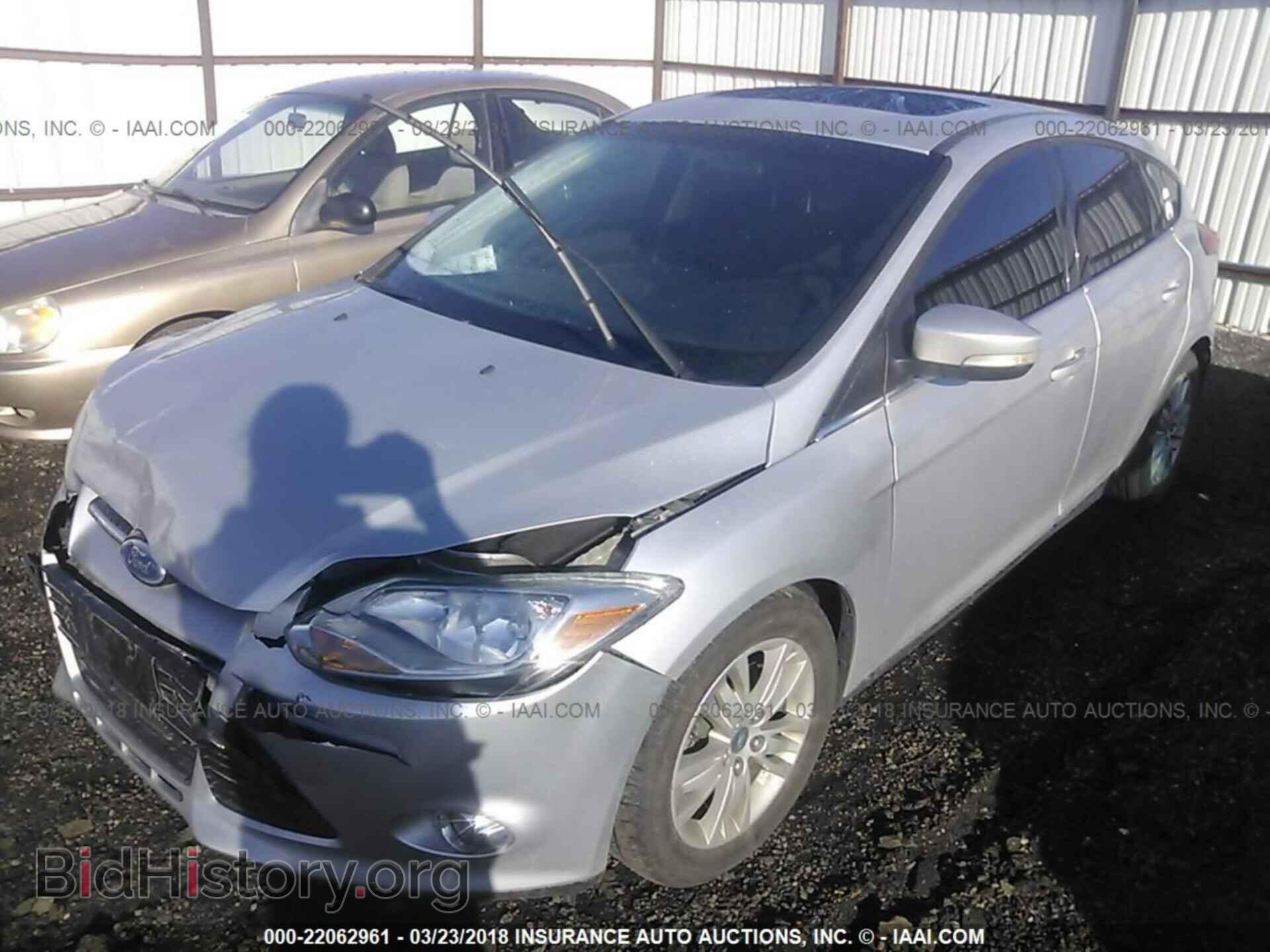 2012 Ford Focus - VIN: 1FAHP3M23CL190199 - Photo 2
