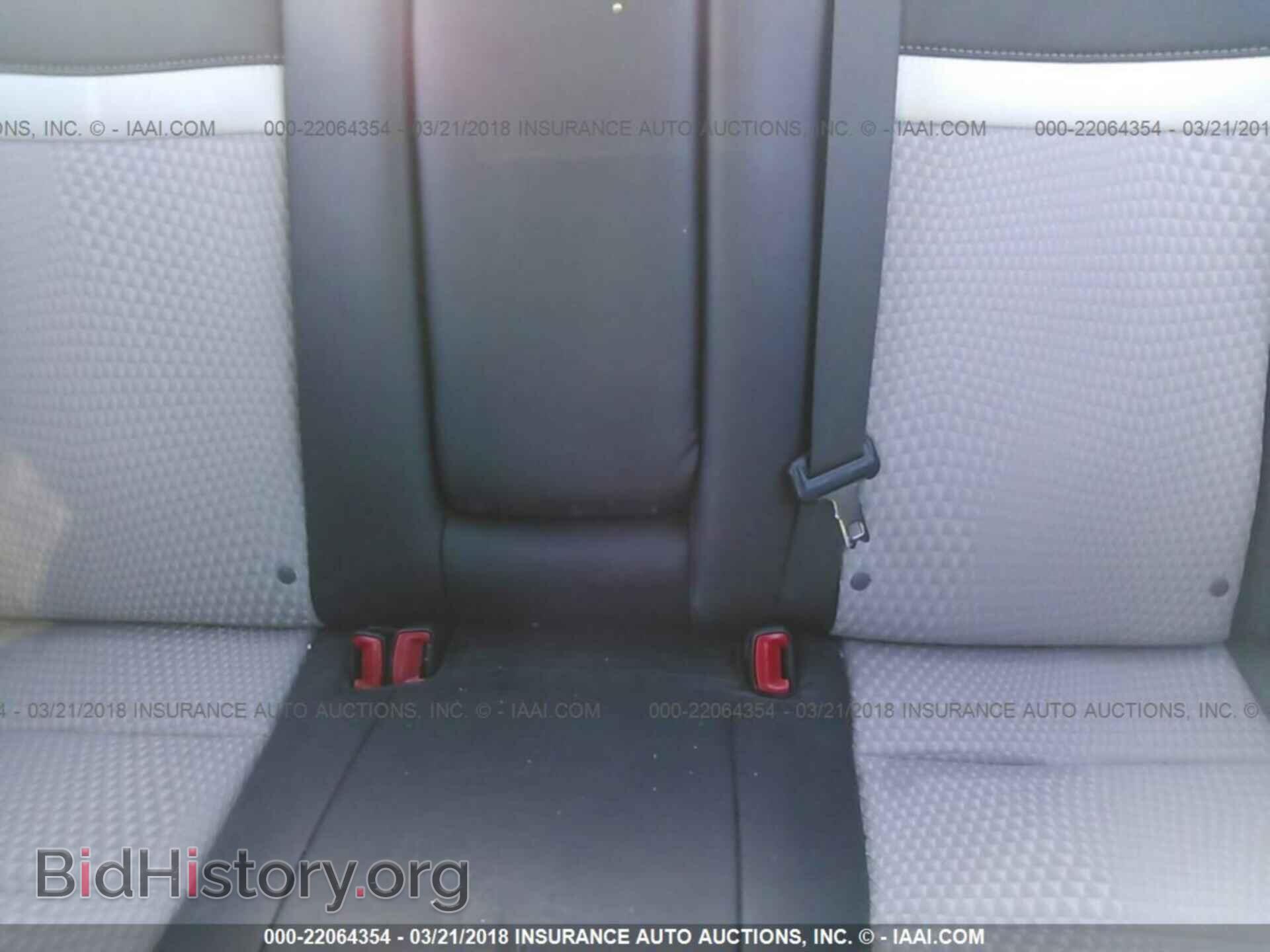 2012 Ford Focus - VIN: 1FAHP3E2XCL231653 - Photo 8
