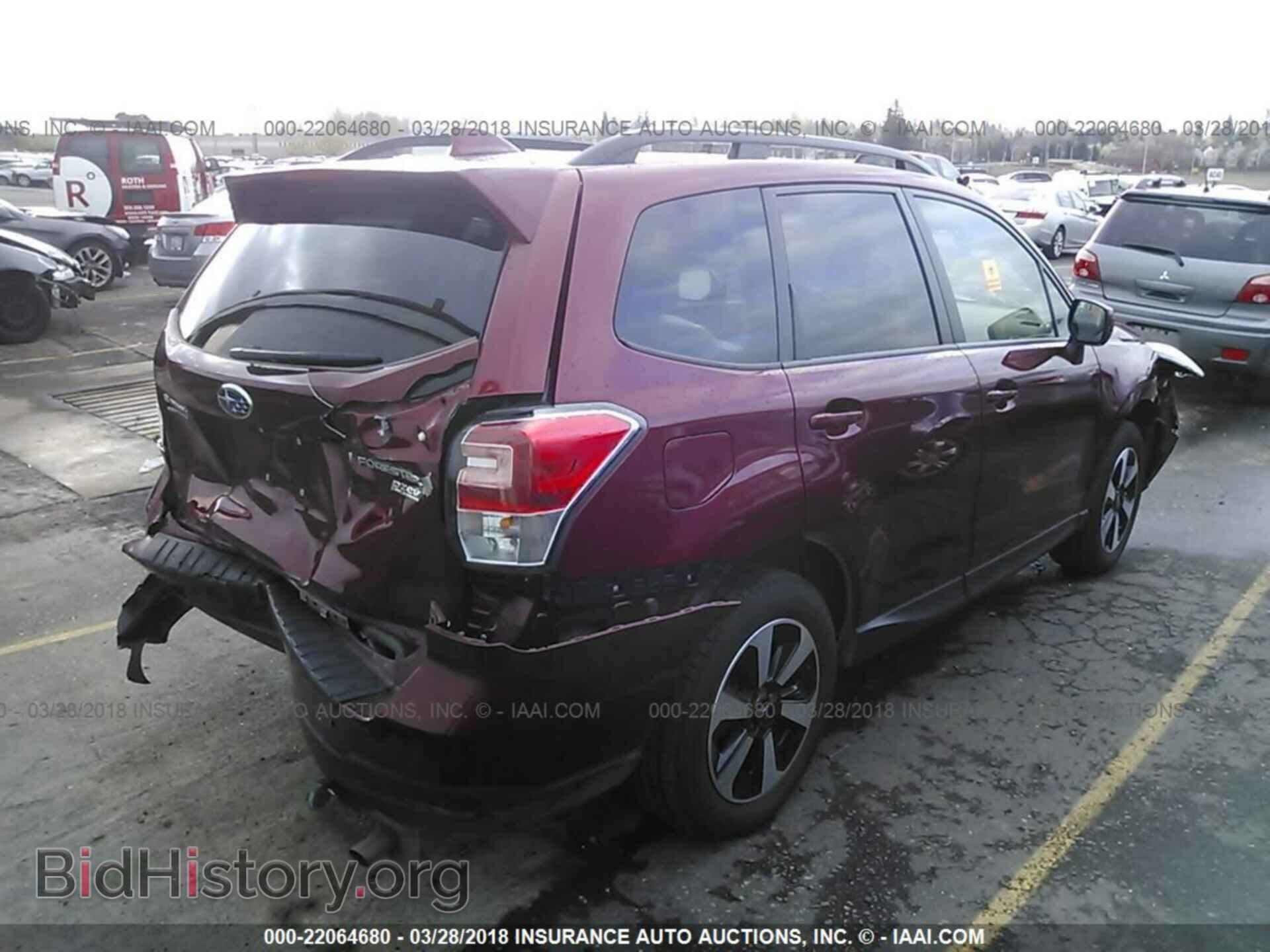 2017 Subaru Forester - VIN: JF2SJAGC3HH500809 - Фото 4