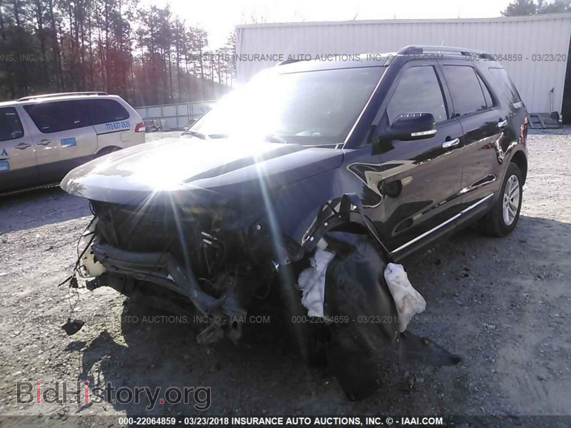 2014 Ford Explorer - VIN: 1FM5K7D89EGC11913 - Photo 2