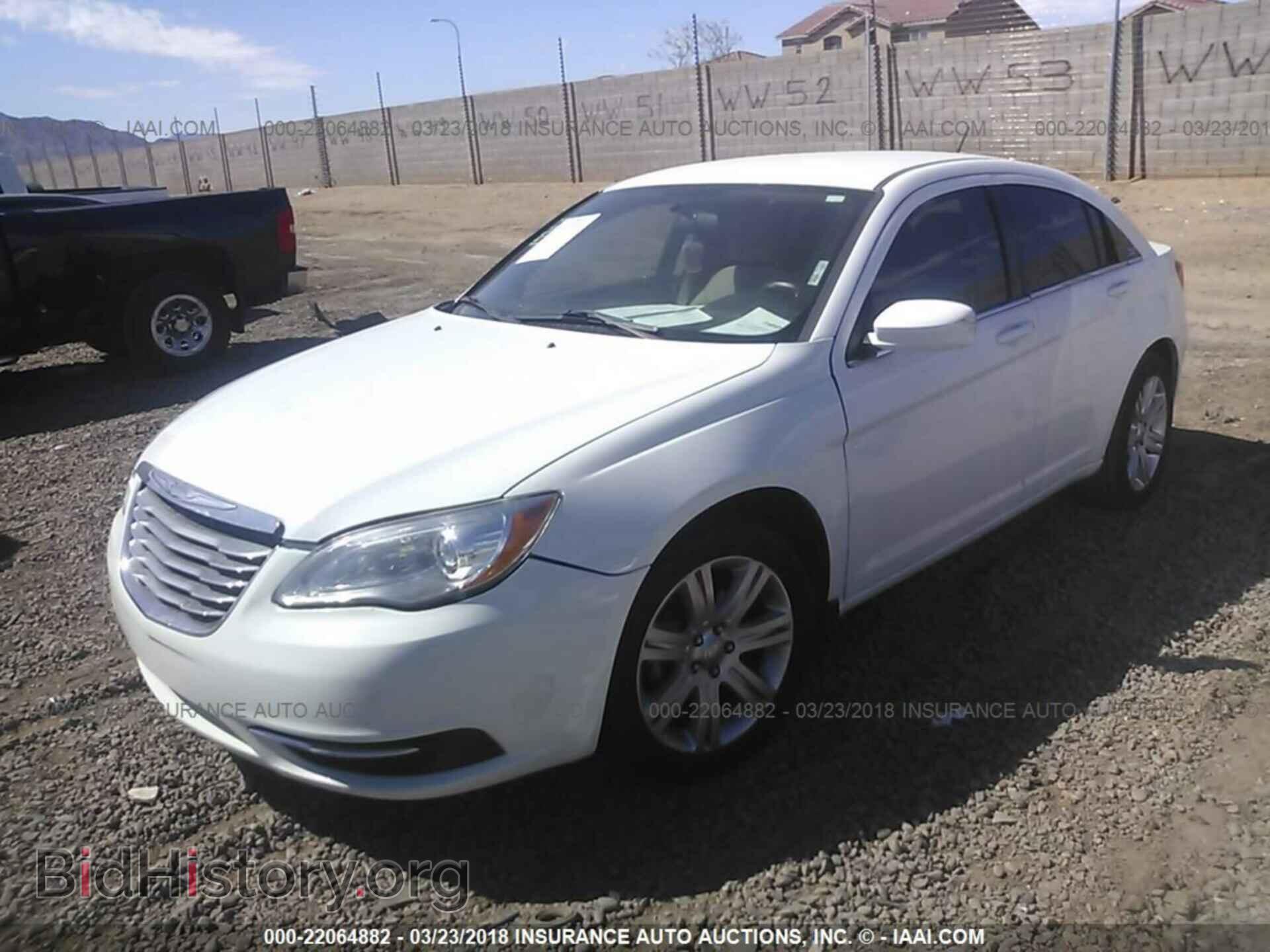 2012 Chrysler 200 - VIN: 1C3CCBBB3CN144197 - Фото 2