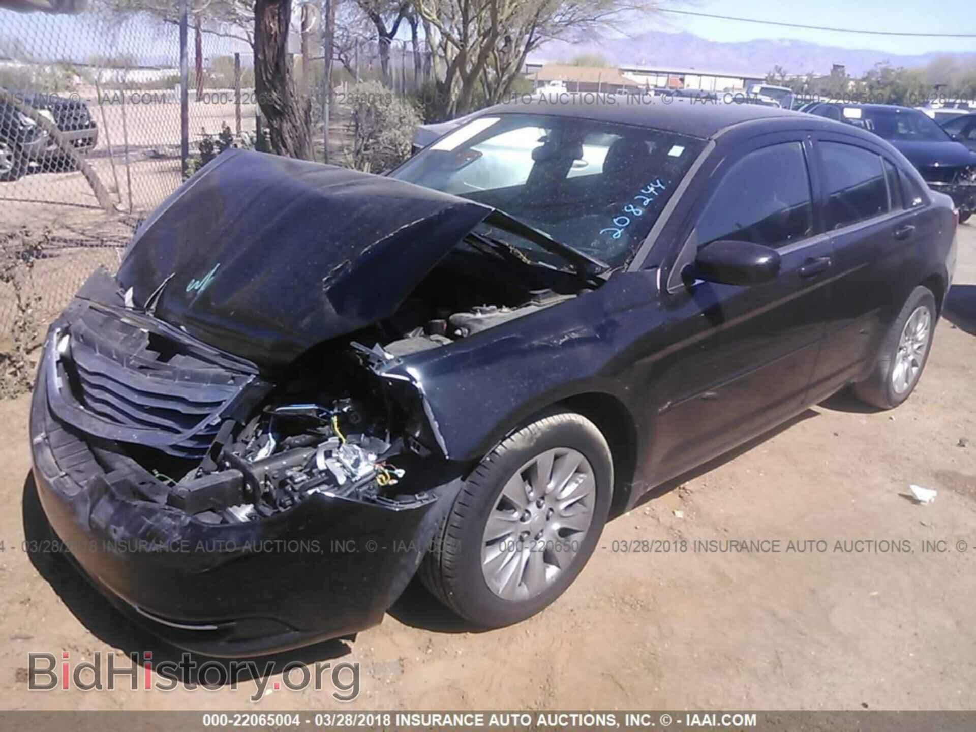 2012 Chrysler 200 - VIN: 1C3CCBAB9CN208244 - Фото 2