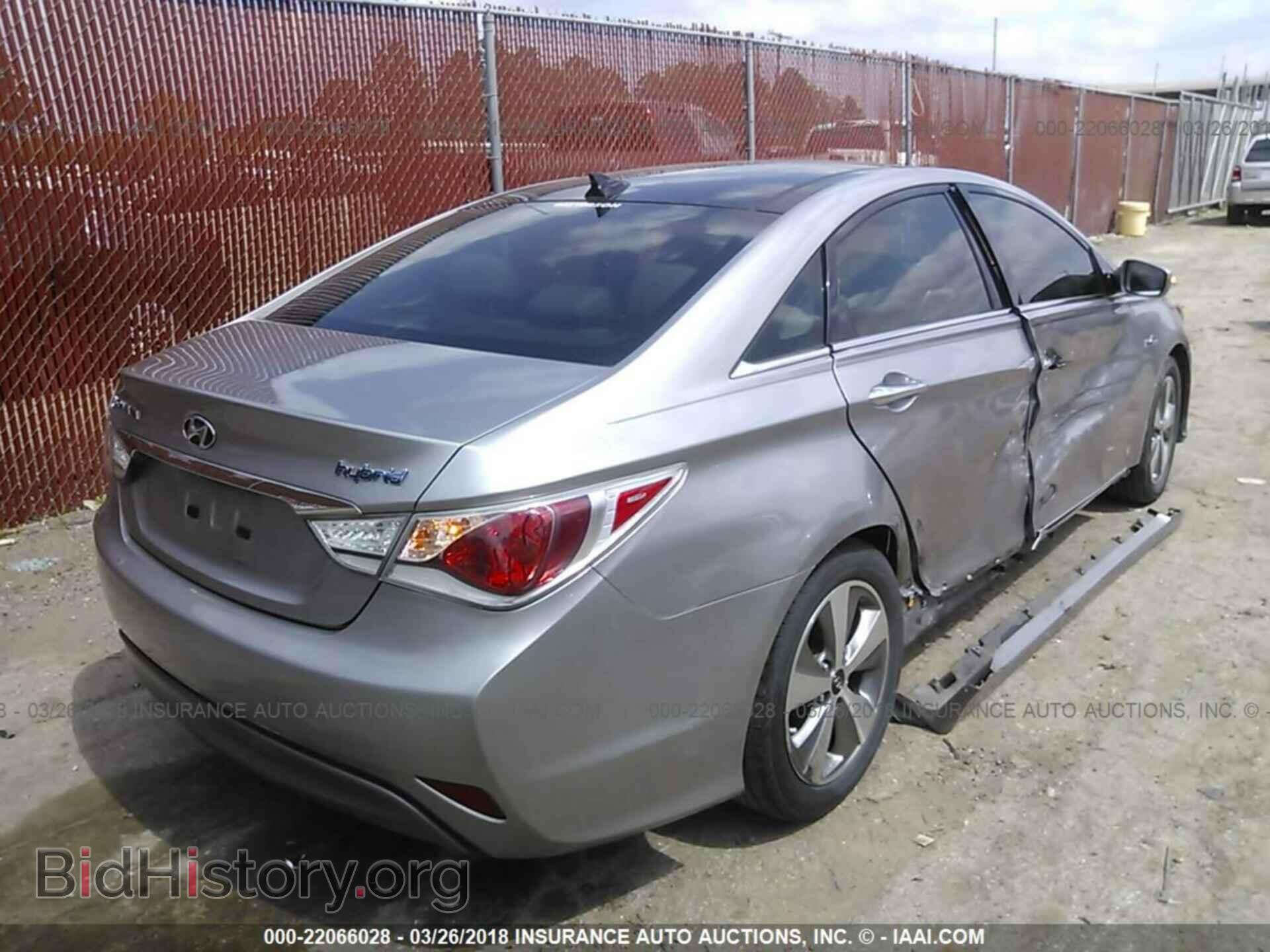 2012 Hyundai Sonata - VIN: KMHEC4A47CA044674 - Фото 4