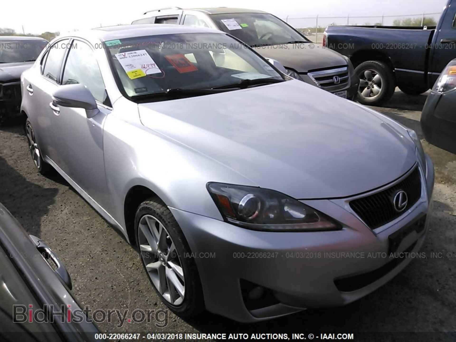 Photo JTHCF5C22C2035989 - Lexus Is 2012