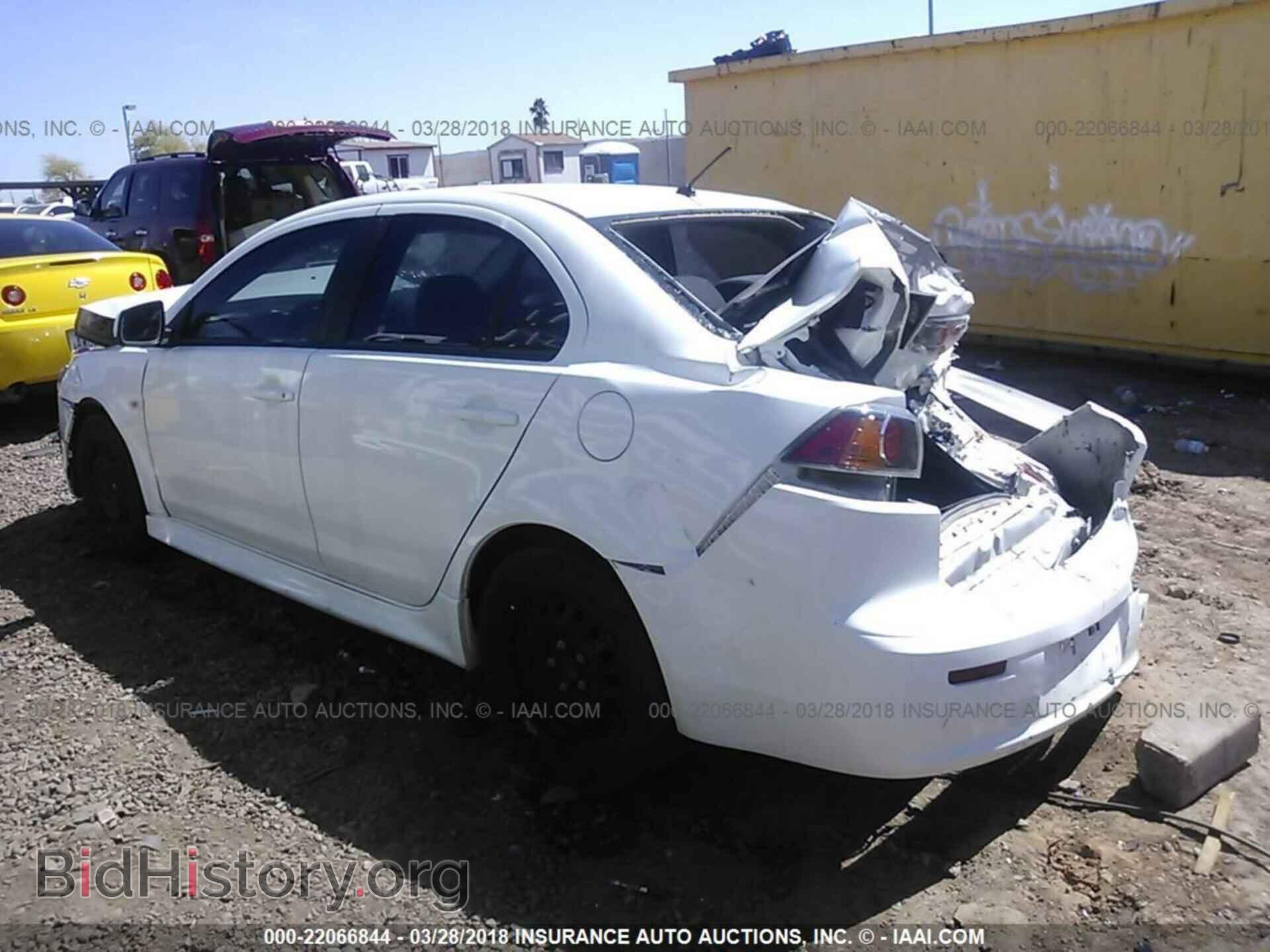 2011 Mitsubishi Lancer - VIN: JA32U2FU9BU041580 - Фото 3