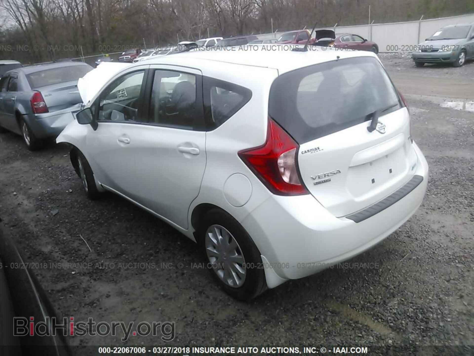 2016 Nissan Versa note - VIN: 3N1CE2CP2GL395656 - Фото 3