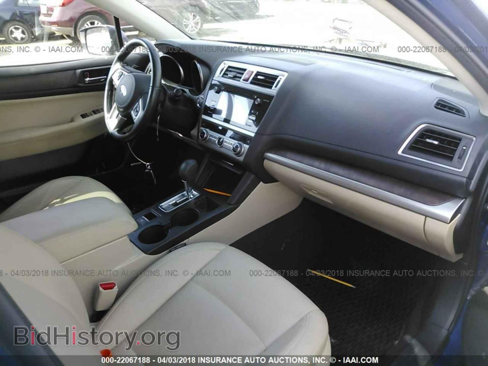 2016 Subaru Outback - VIN: 4S4BSALC6G3240060 - Photo 5