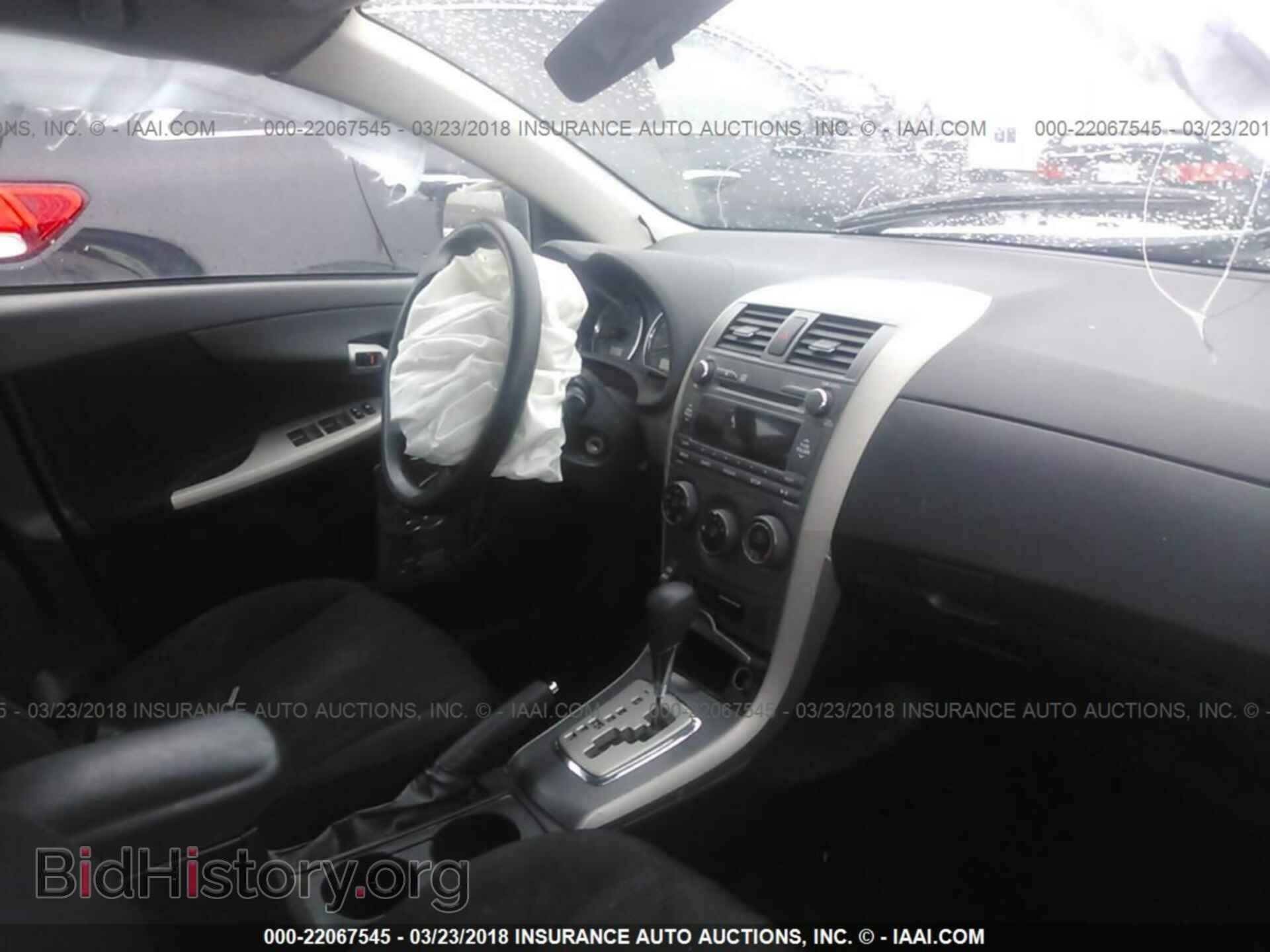 2011 Toyota Corolla - VIN: 2T1BU4EEXBC600042 - Photo 5