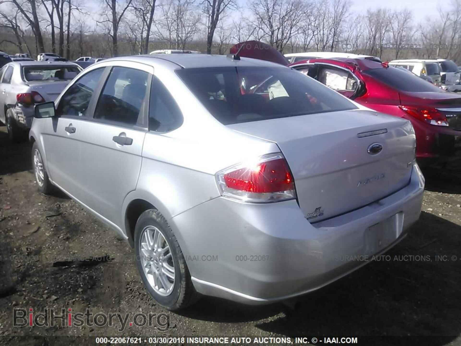 2011 Ford Focus - VIN: 1FAHP3FN2BW201536 - Фото 3