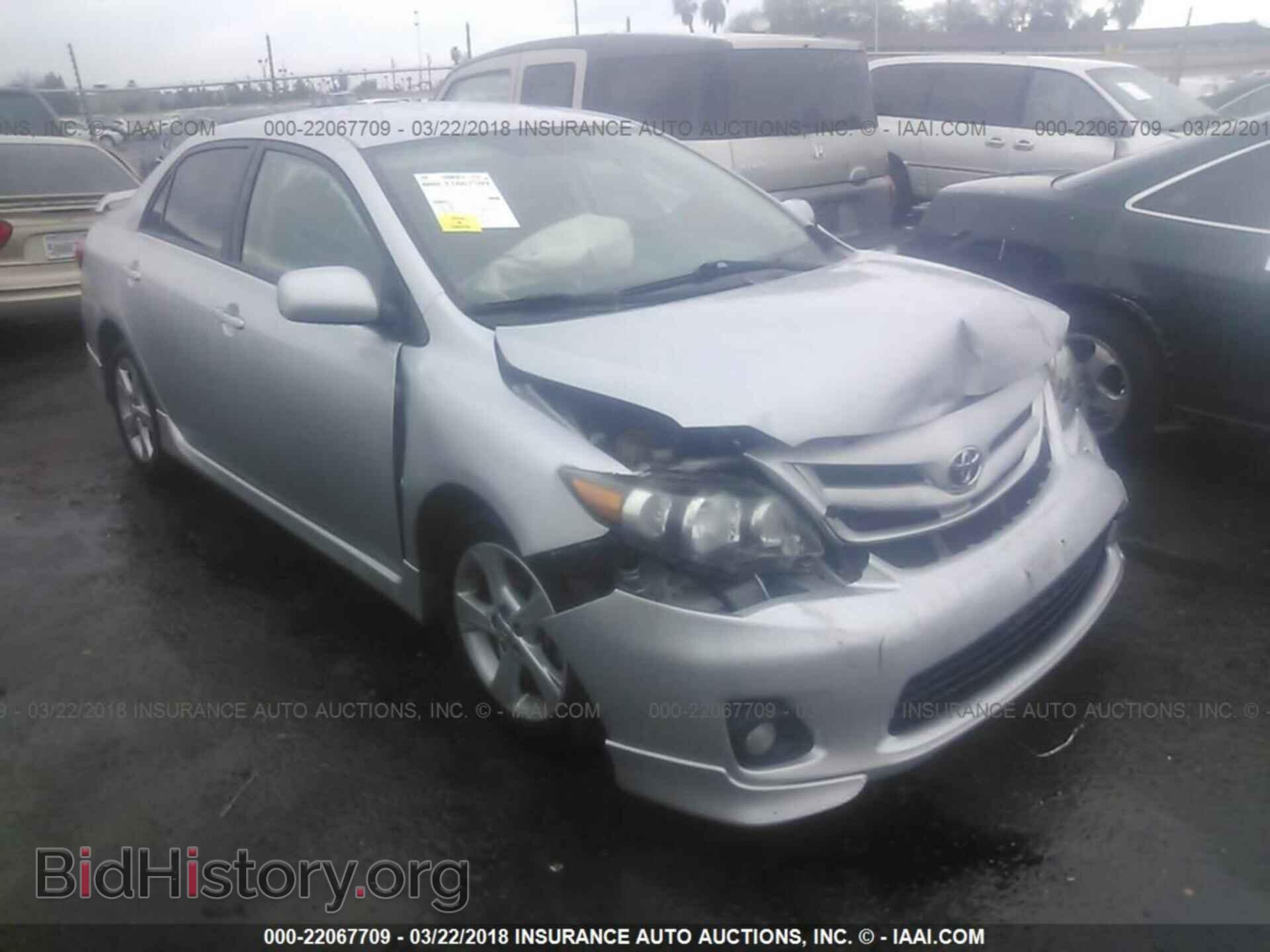 Photo 2T1BU4EEXBC593836 - Toyota Corolla 2011