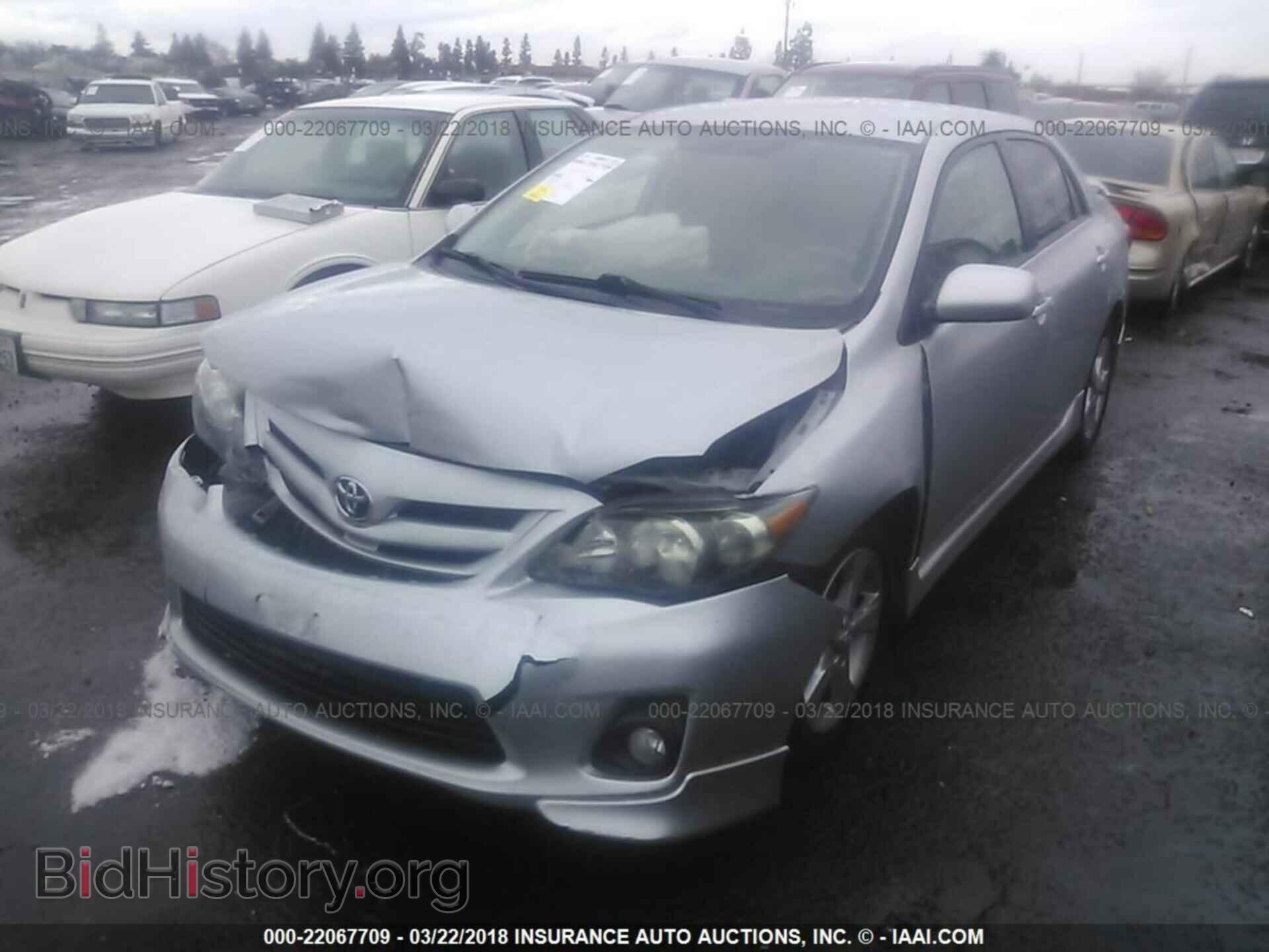 2011 Toyota Corolla - VIN: 2T1BU4EEXBC593836 - Фото 2