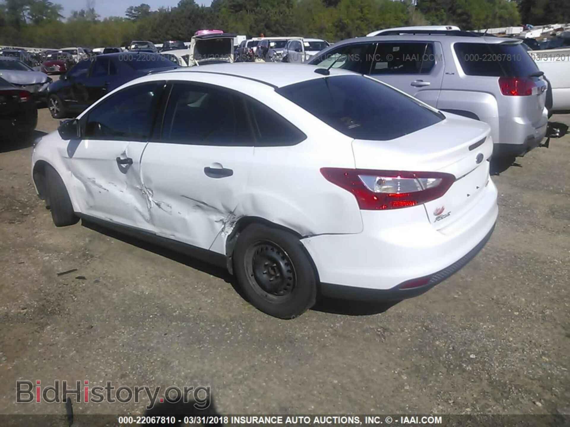 2012 Ford Focus - VIN: 1FAHP3E20CL449990 - Фото 3