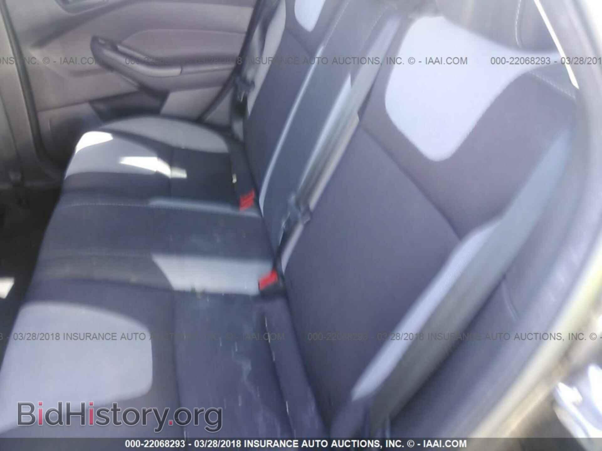 2012 Ford Focus - VIN: 1FAHP3K24CL337150 - Photo 8