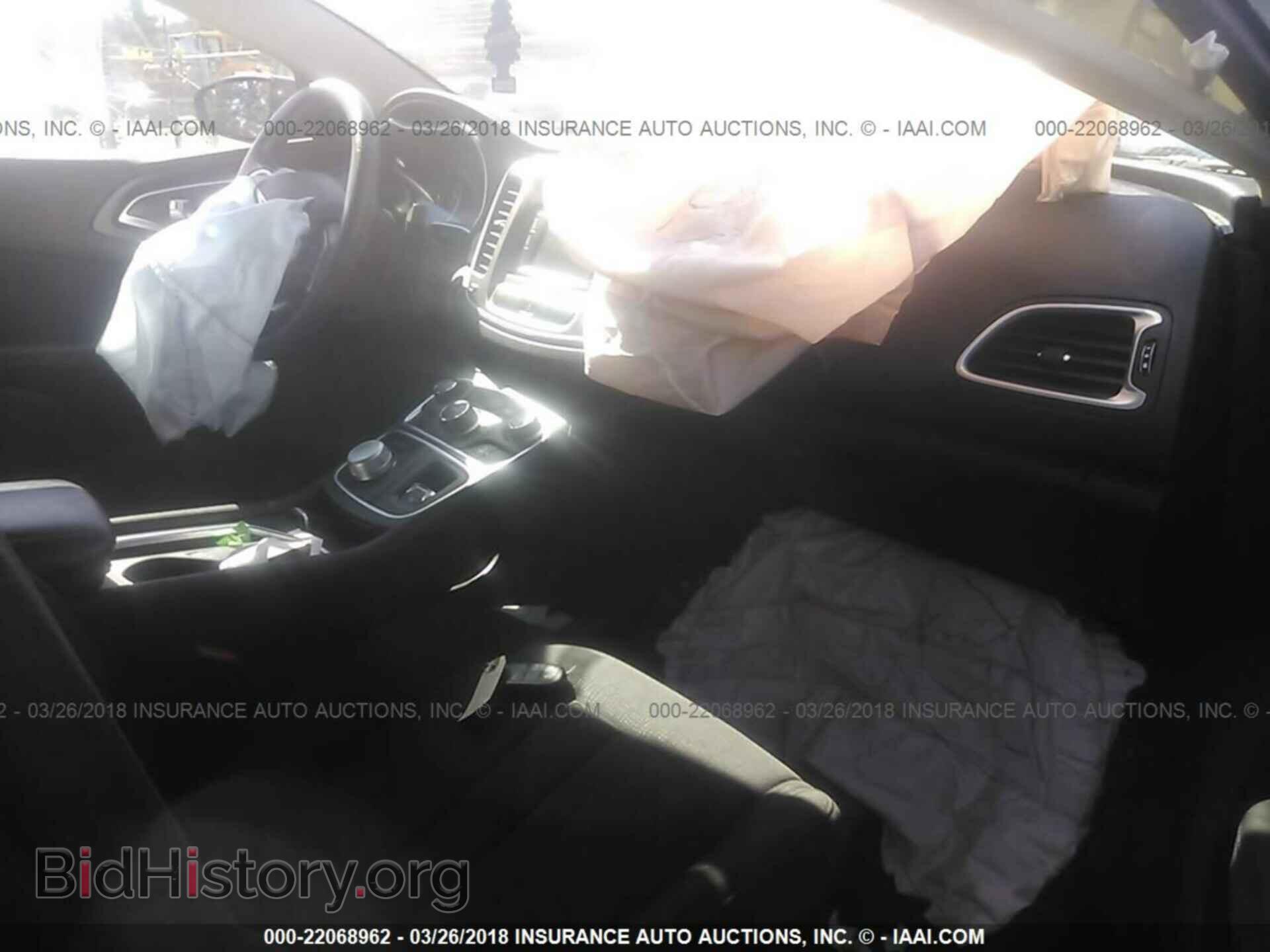 2015 Chrysler 200 - VIN: 1C3CCCAB0FN577651 - Photo 5