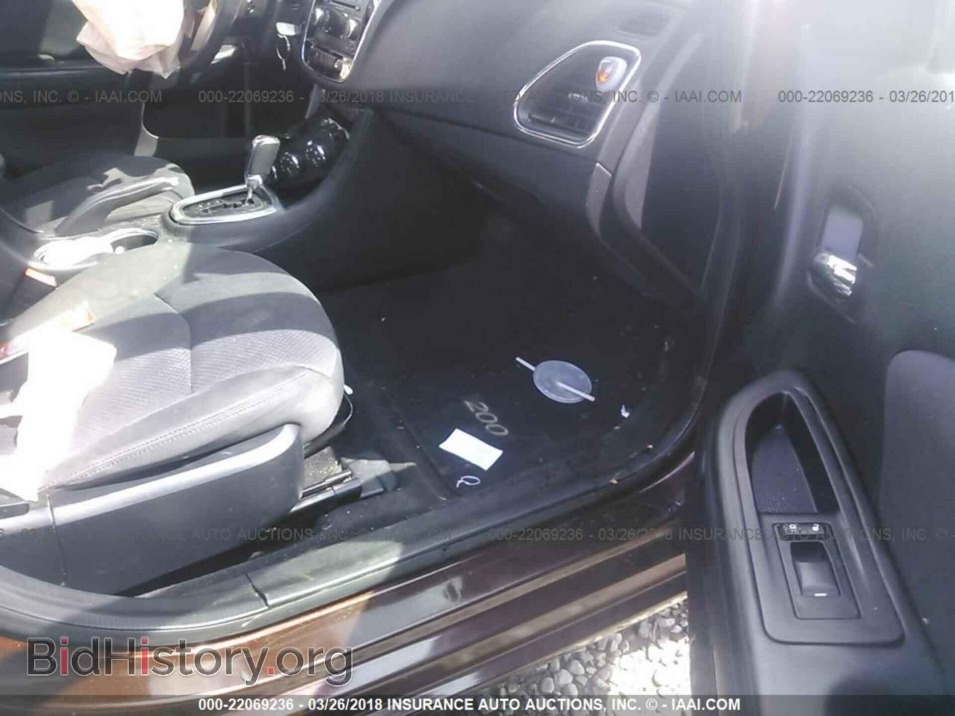 2013 Chrysler 200 - VIN: 1C3CCBBB3DN763223 - Фото 5