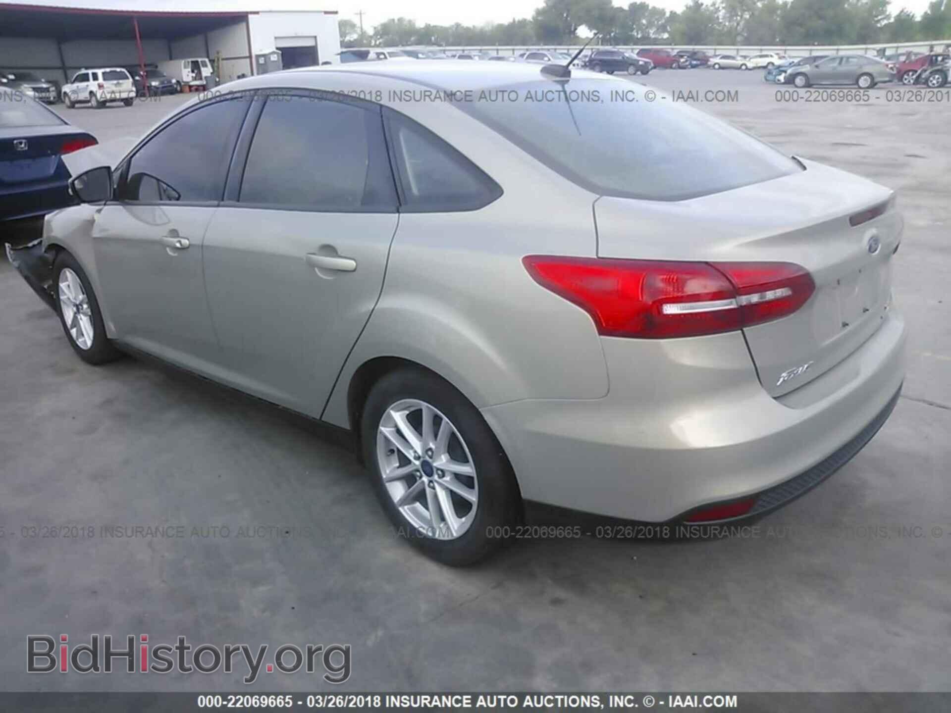 2015 Ford Focus - VIN: 1FADP3F25FL203681 - Фото 3