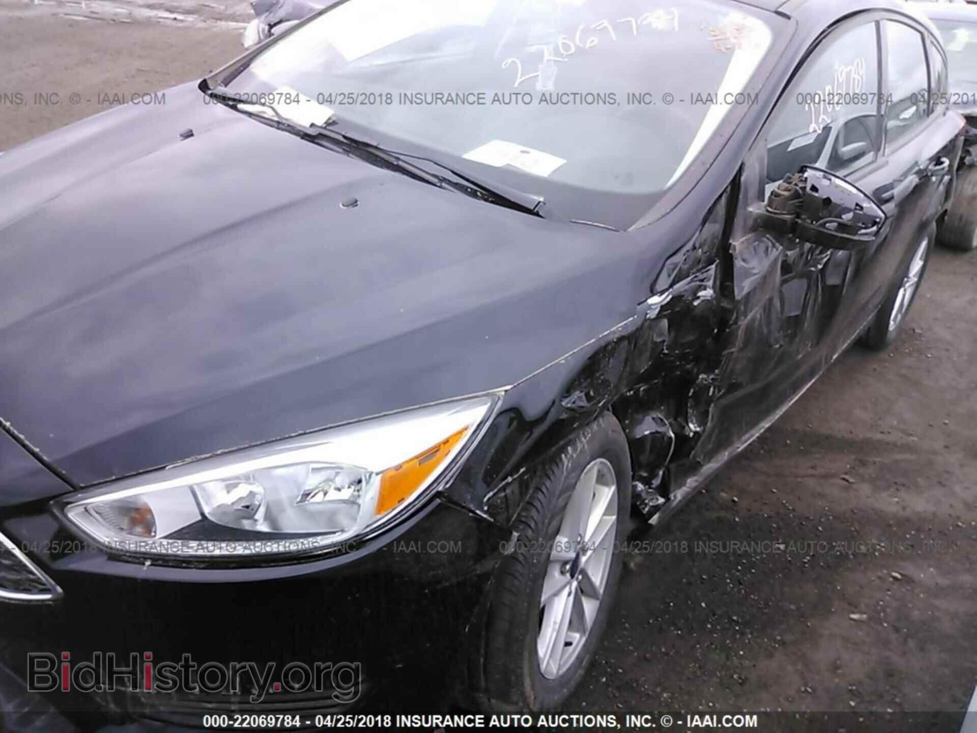 2016 Ford Focus - VIN: 1FADP3K28GL267382 - Photo 6